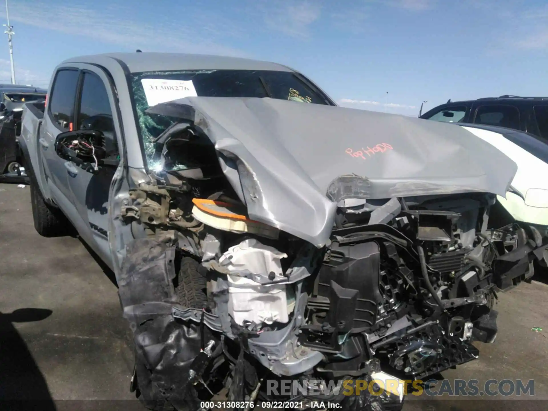 1 Photograph of a damaged car 3TMAZ5CN8KM082378 TOYOTA TACOMA 2WD 2019