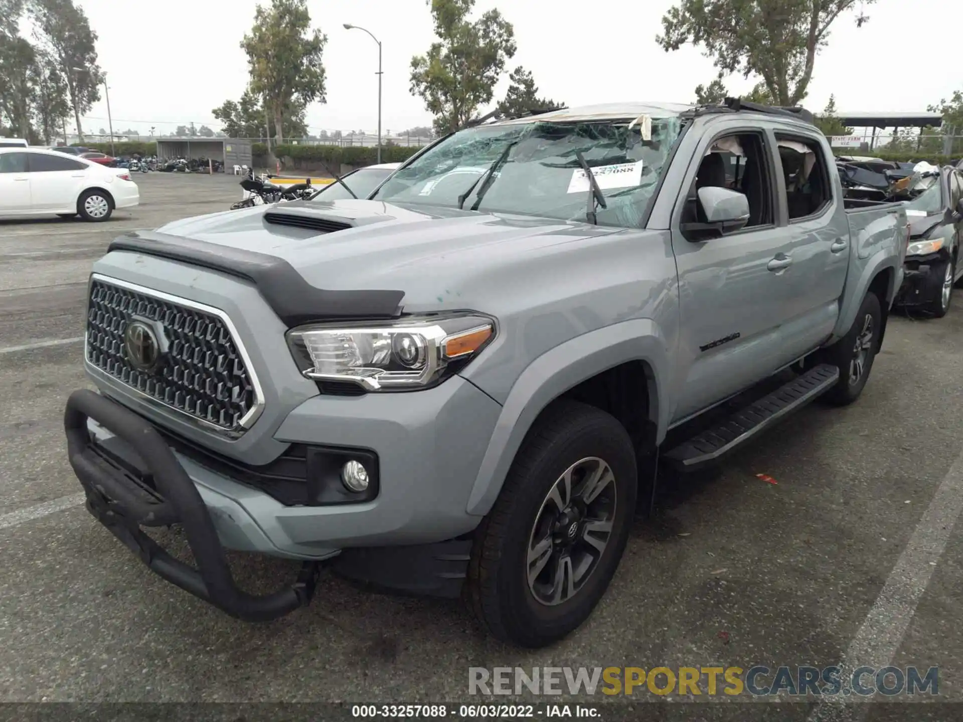 2 Photograph of a damaged car 3TMAZ5CN8KM088634 TOYOTA TACOMA 2WD 2019