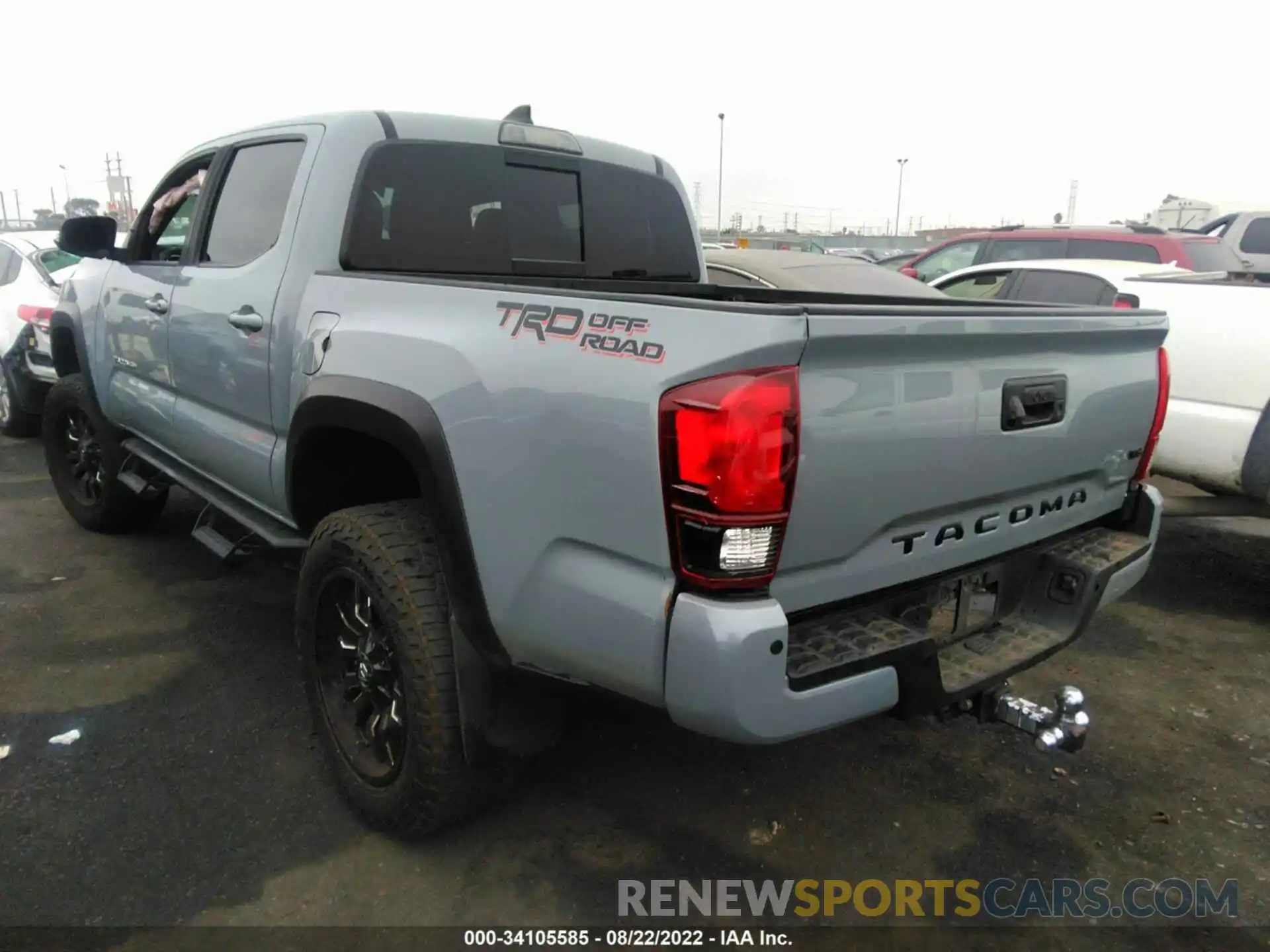 3 Photograph of a damaged car 3TMAZ5CN8KM091338 TOYOTA TACOMA 2WD 2019