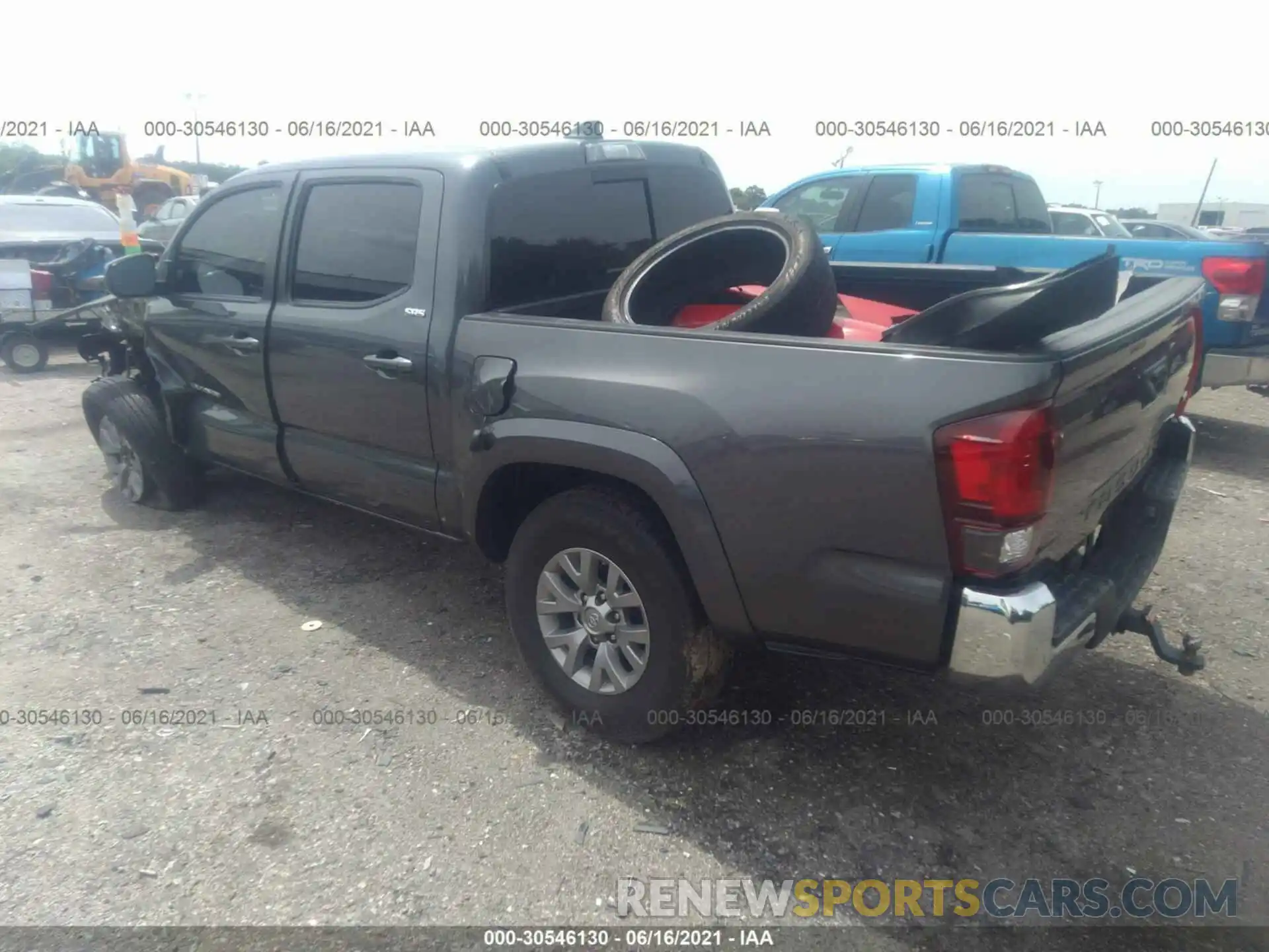 3 Photograph of a damaged car 3TMAZ5CN8KM100183 TOYOTA TACOMA 2WD 2019