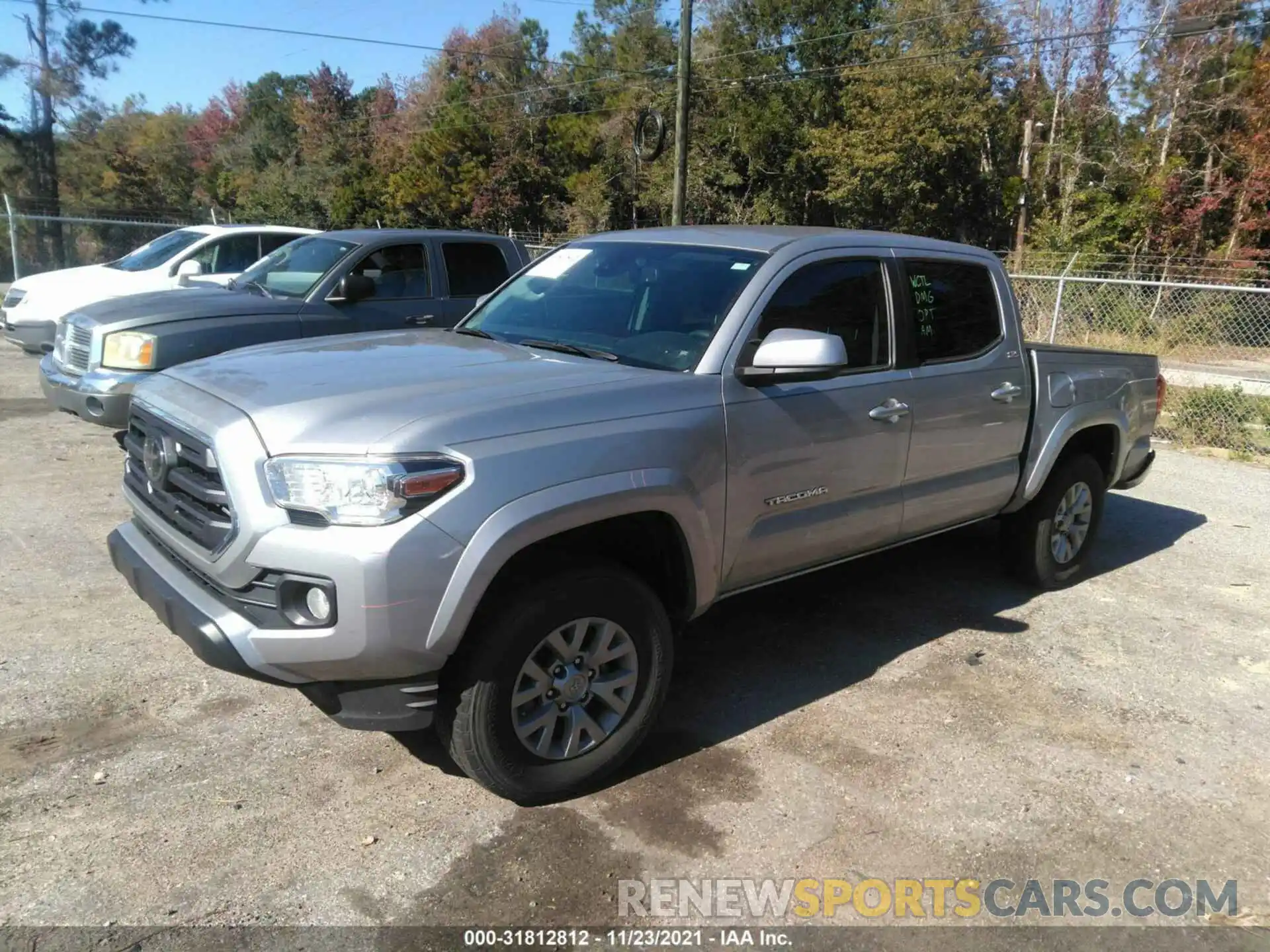 2 Photograph of a damaged car 3TMAZ5CN8KM101544 TOYOTA TACOMA 2WD 2019