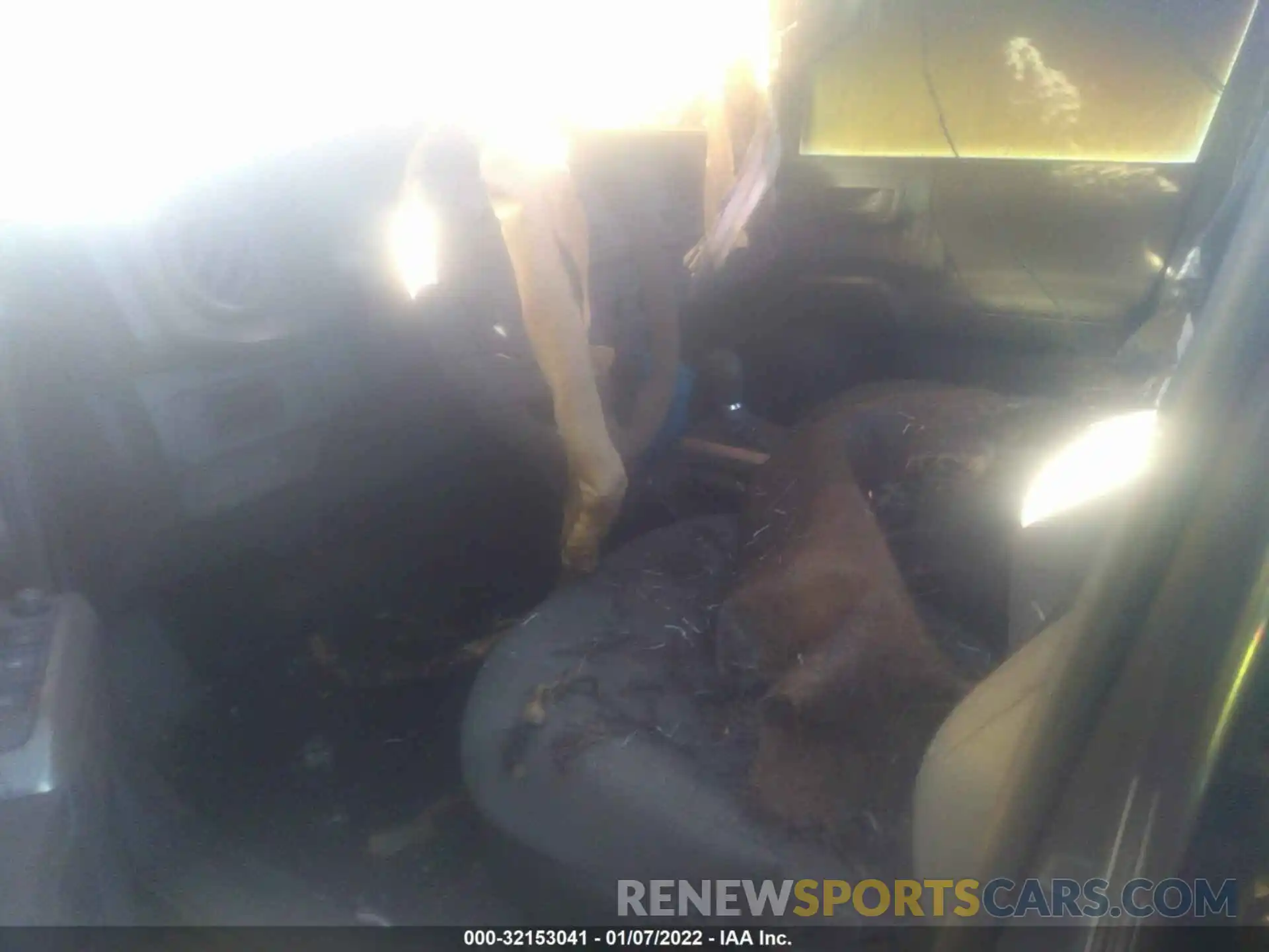 5 Photograph of a damaged car 3TMAZ5CN8KM104007 TOYOTA TACOMA 2WD 2019