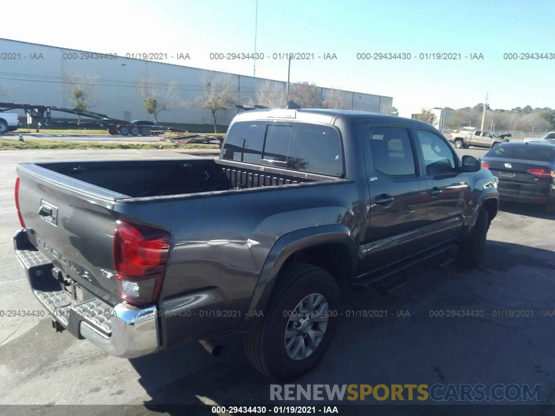 4 Photograph of a damaged car 3TMAZ5CN8KM106954 TOYOTA TACOMA 2WD 2019