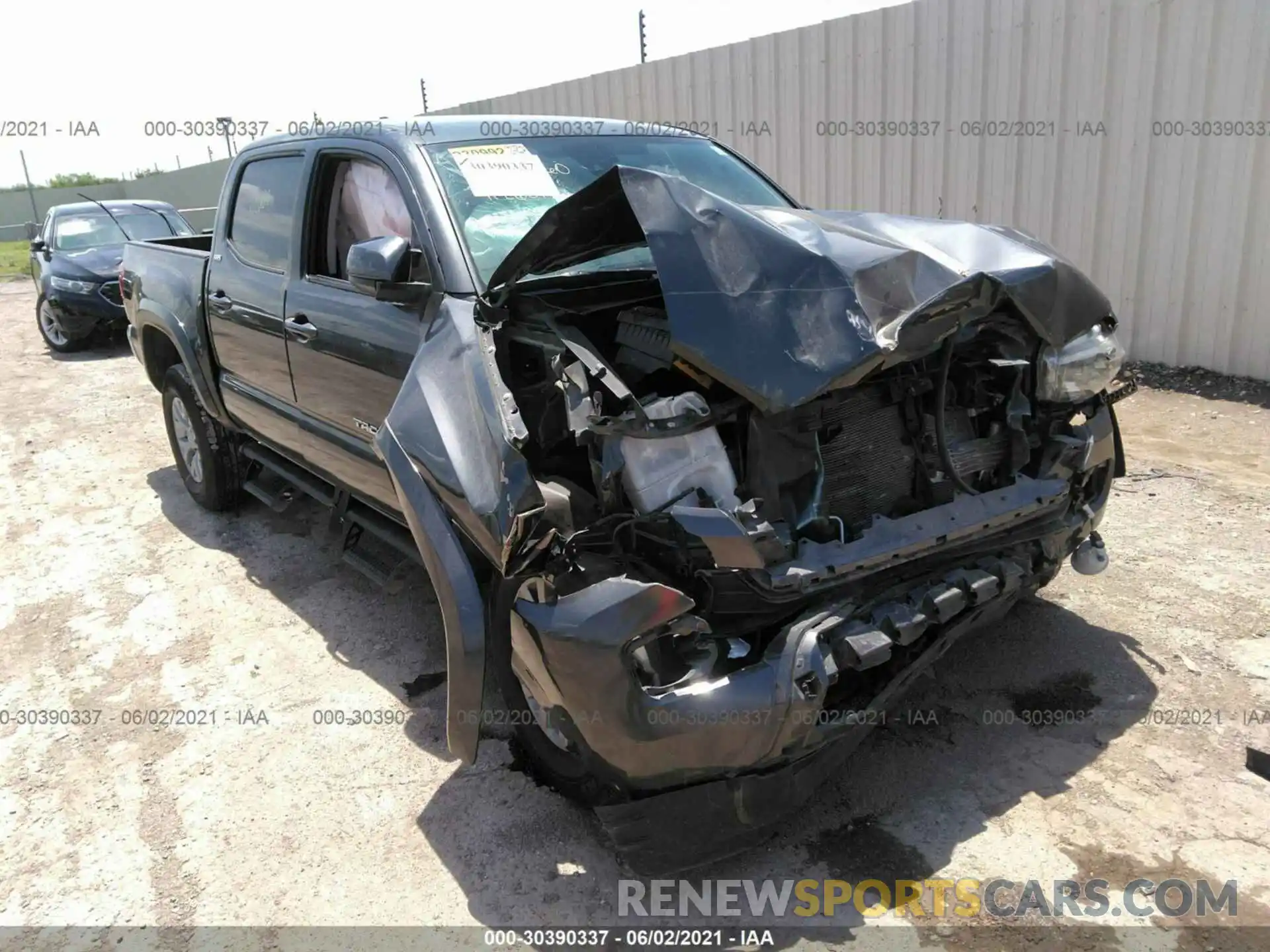 1 Photograph of a damaged car 3TMAZ5CN8KM112687 TOYOTA TACOMA 2WD 2019