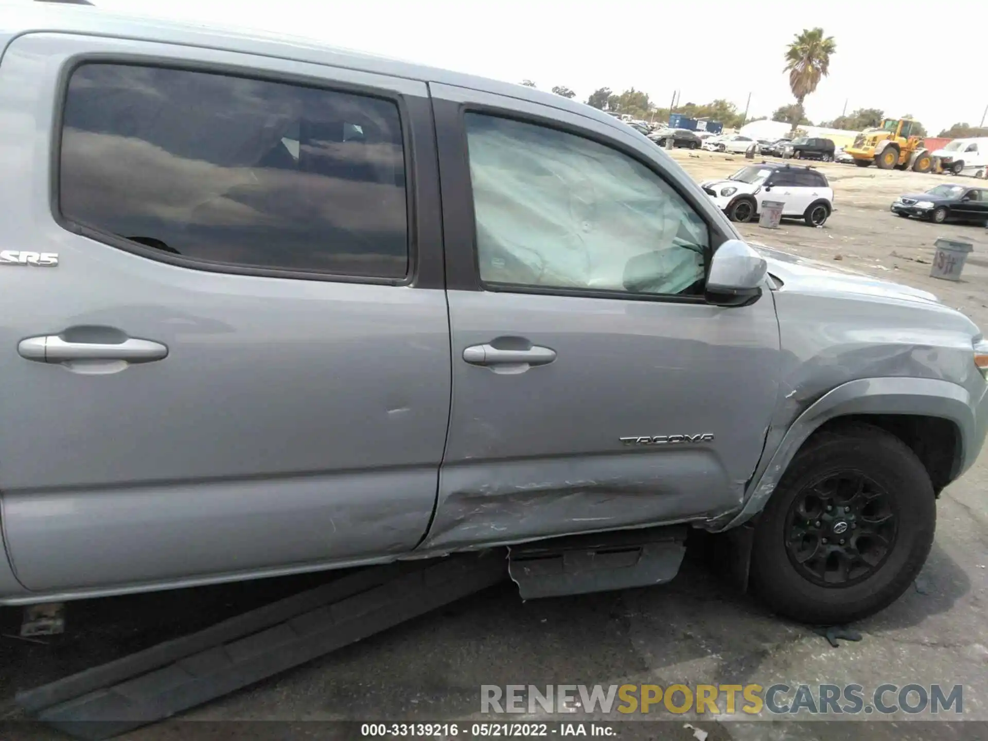 6 Photograph of a damaged car 3TMAZ5CN8KM113368 TOYOTA TACOMA 2WD 2019