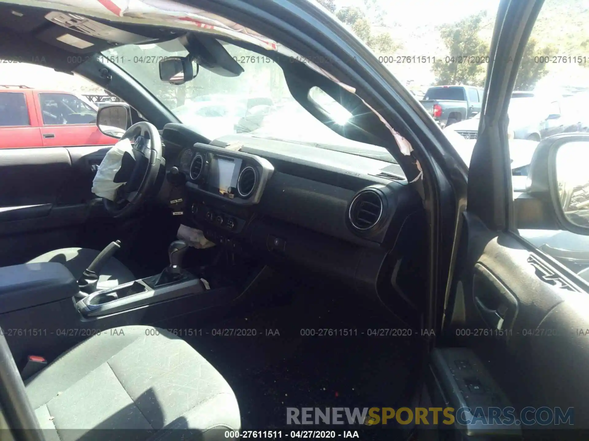 5 Photograph of a damaged car 3TMAZ5CN9KM080364 TOYOTA TACOMA 2WD 2019