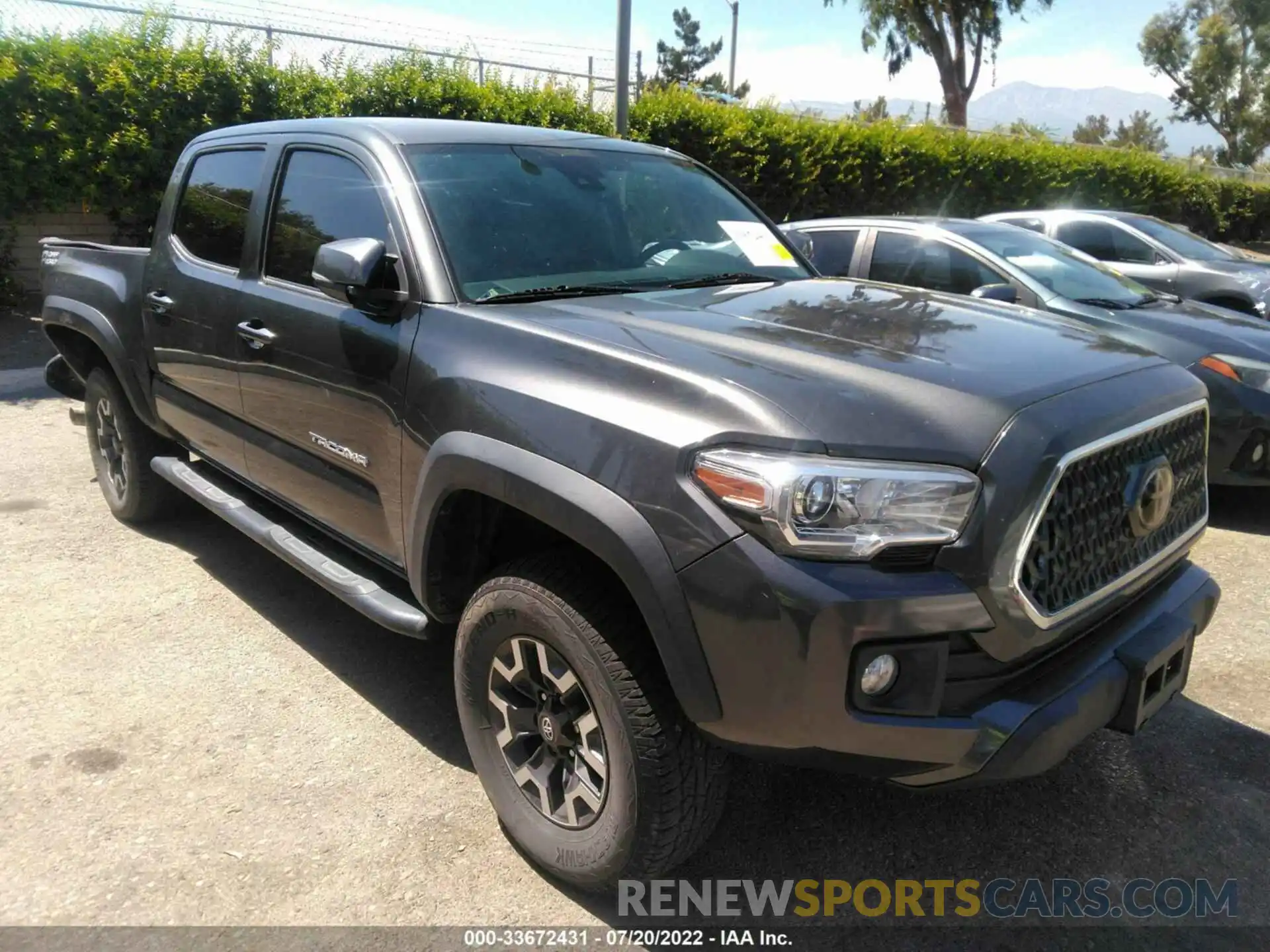 1 Photograph of a damaged car 3TMAZ5CN9KM092773 TOYOTA TACOMA 2WD 2019