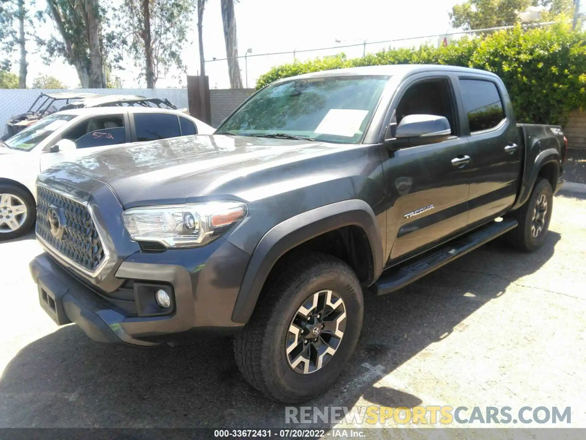 2 Photograph of a damaged car 3TMAZ5CN9KM092773 TOYOTA TACOMA 2WD 2019