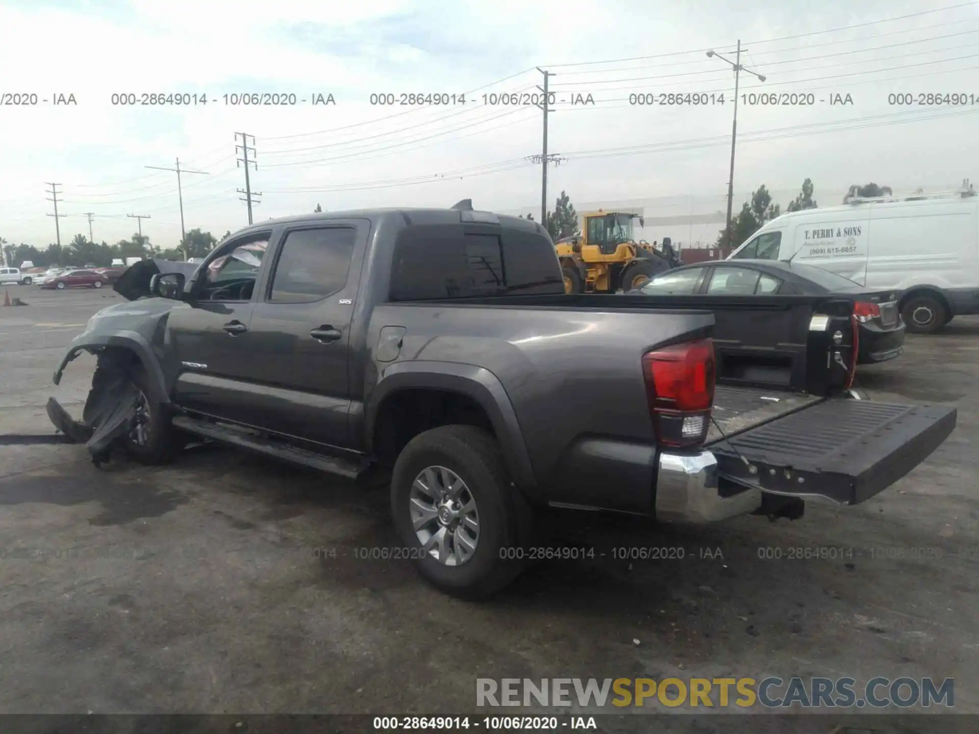 3 Photograph of a damaged car 3TMAZ5CN9KM107546 TOYOTA TACOMA 2WD 2019