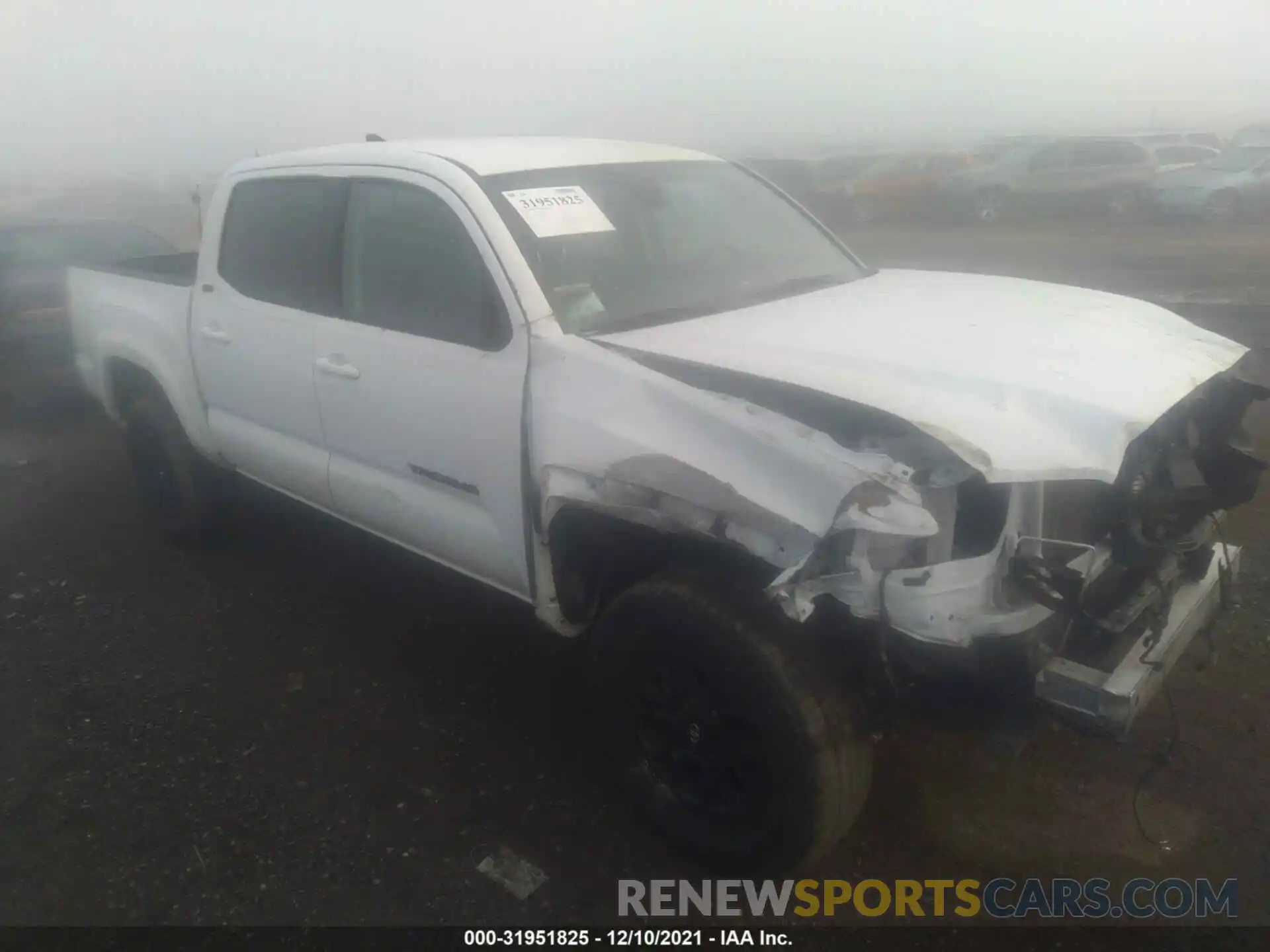 1 Photograph of a damaged car 3TMAZ5CN9KM109748 TOYOTA TACOMA 2WD 2019