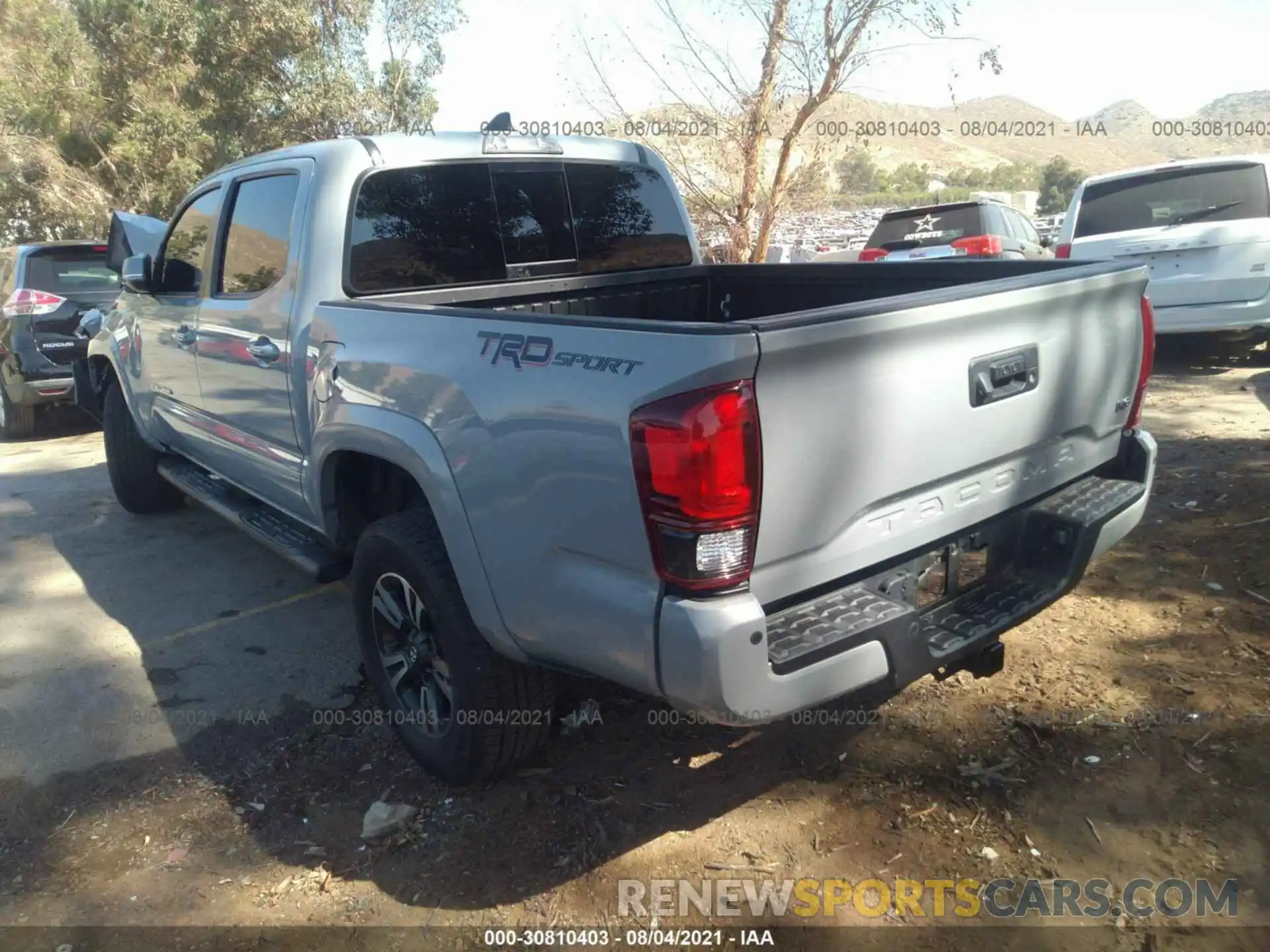 3 Photograph of a damaged car 3TMAZ5CN9KM110317 TOYOTA TACOMA 2WD 2019