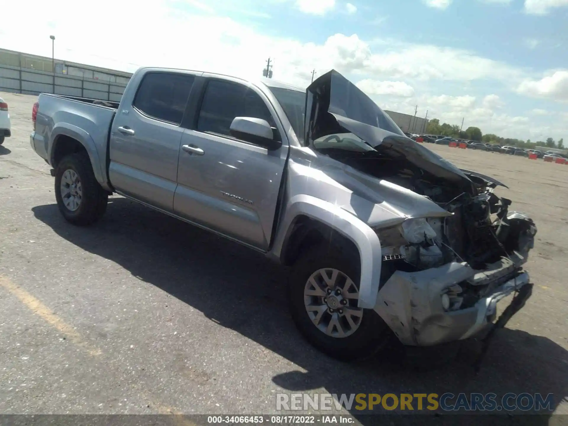 1 Photograph of a damaged car 3TMAZ5CNXKM080101 TOYOTA TACOMA 2WD 2019