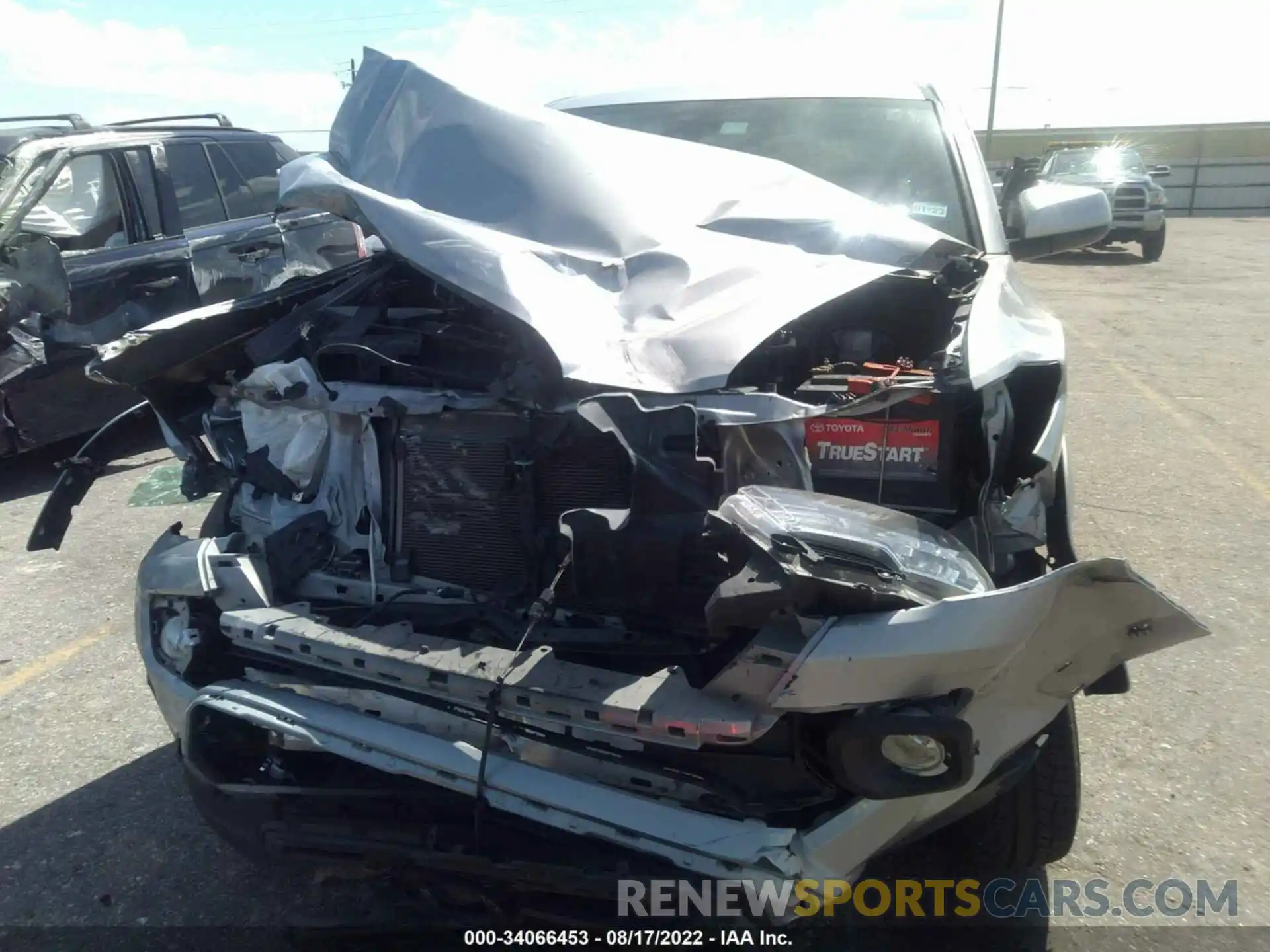 6 Photograph of a damaged car 3TMAZ5CNXKM080101 TOYOTA TACOMA 2WD 2019