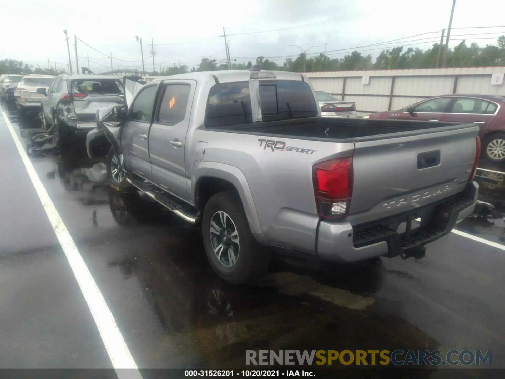 3 Photograph of a damaged car 3TMAZ5CNXKM084634 TOYOTA TACOMA 2WD 2019