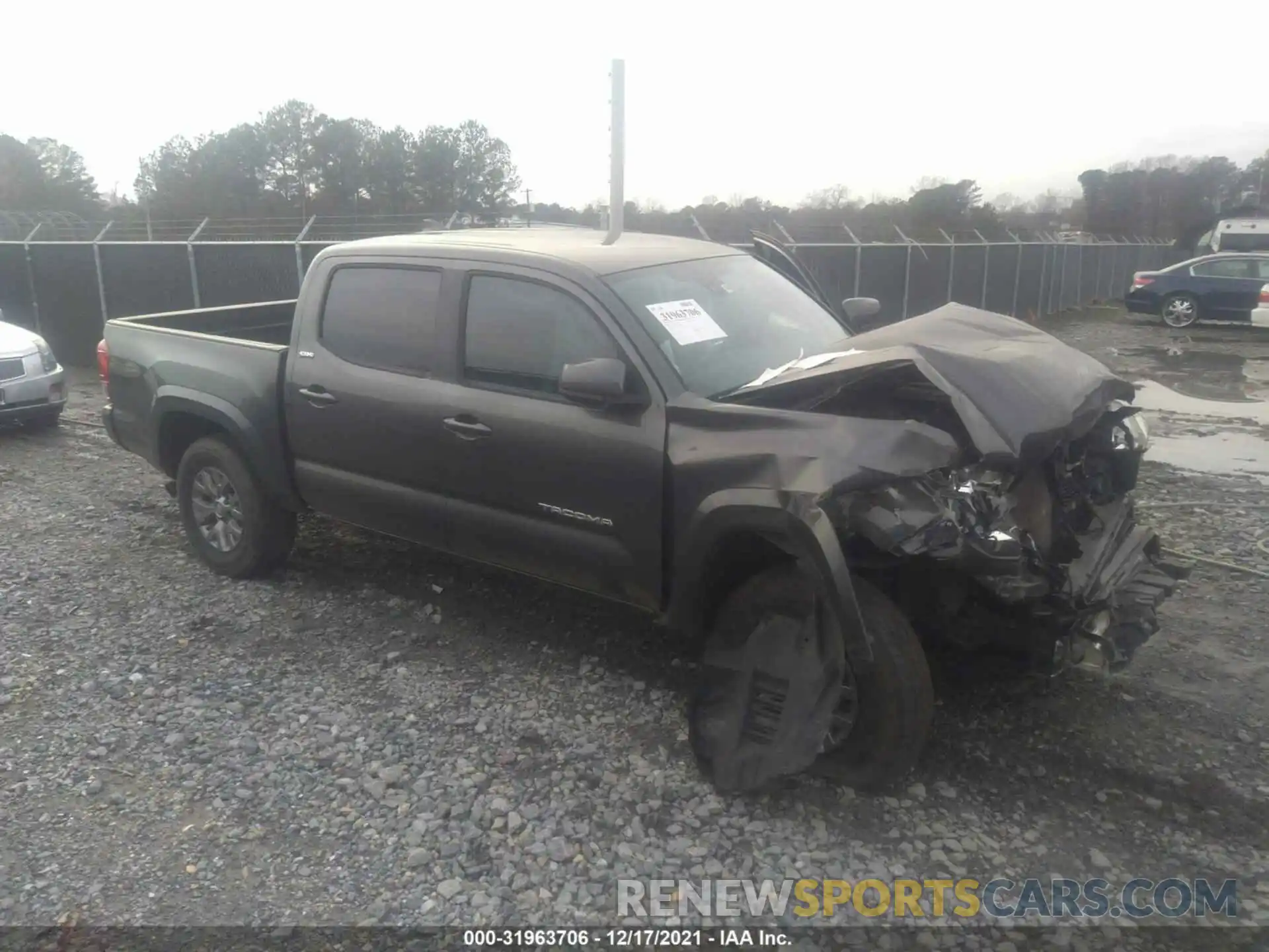 1 Photograph of a damaged car 3TMAZ5CNXKM093883 TOYOTA TACOMA 2WD 2019