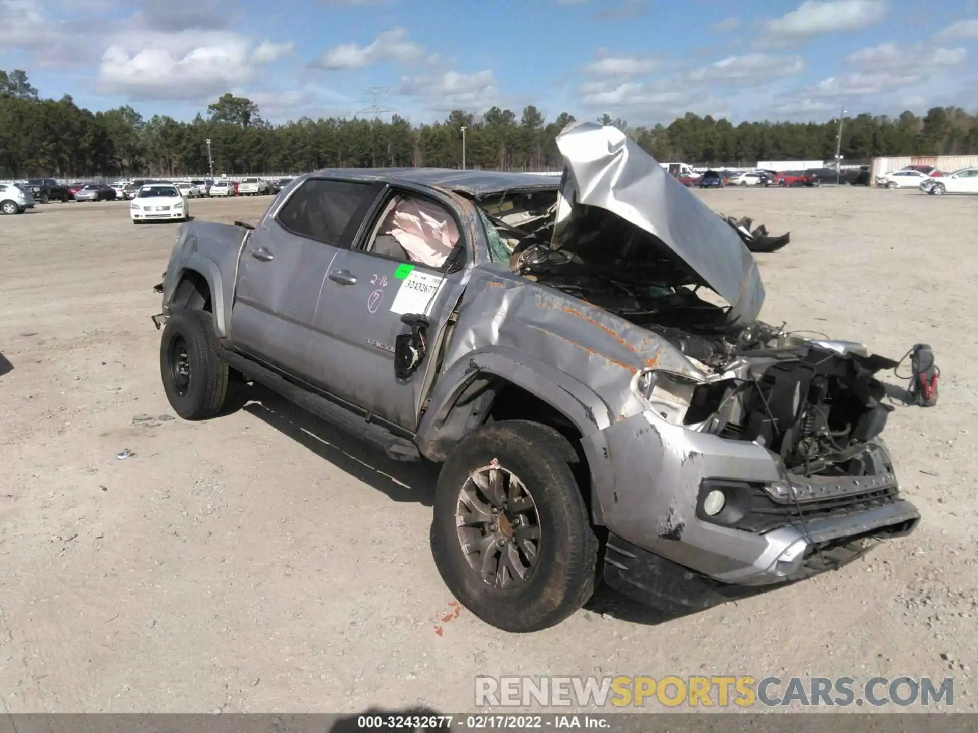 1 Photograph of a damaged car 3TMAZ5CNXKM095519 TOYOTA TACOMA 2WD 2019