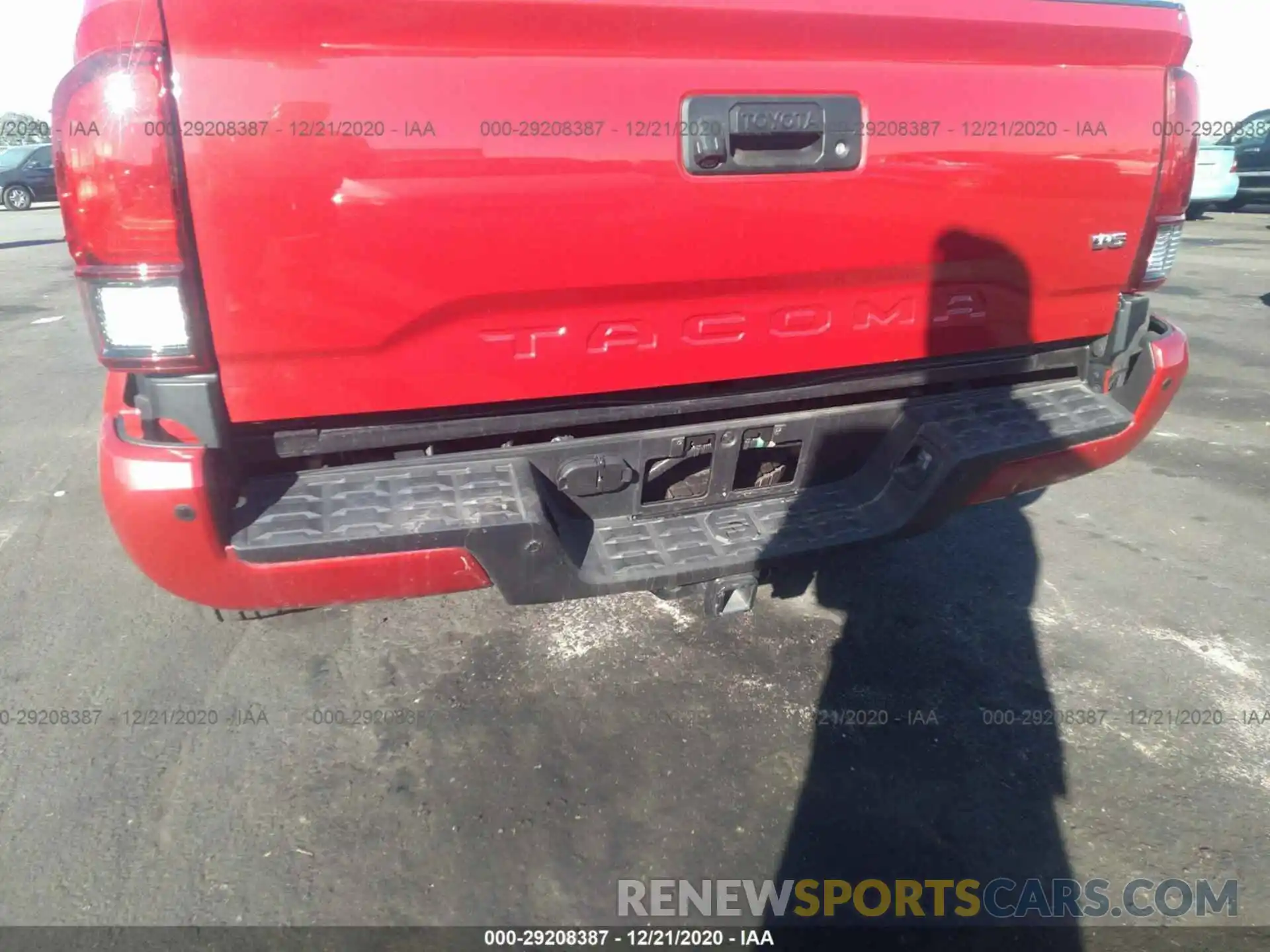 6 Photograph of a damaged car 3TMAZ5CNXKM097139 TOYOTA TACOMA 2WD 2019