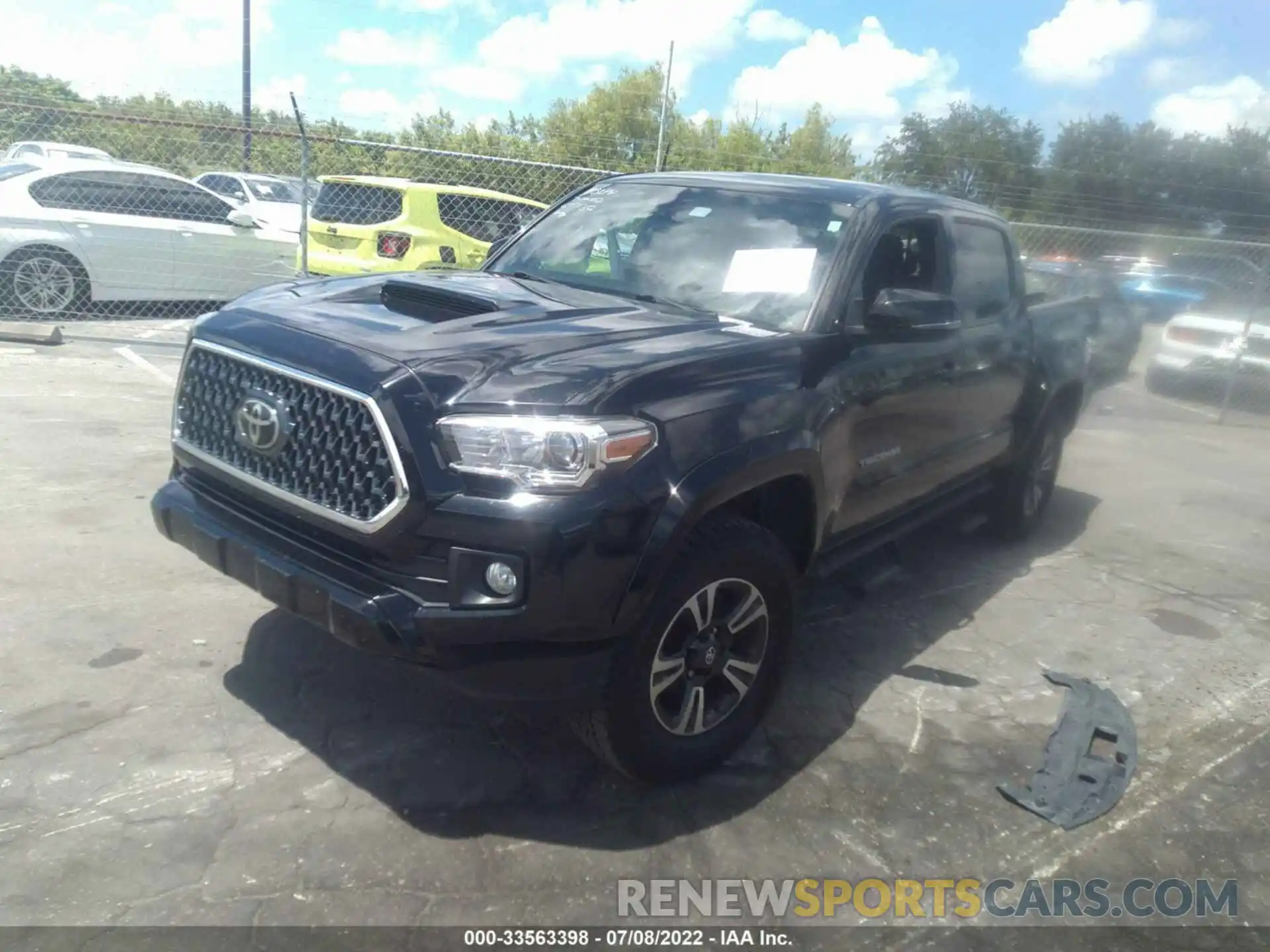 2 Photograph of a damaged car 3TMAZ5CNXKM104414 TOYOTA TACOMA 2WD 2019