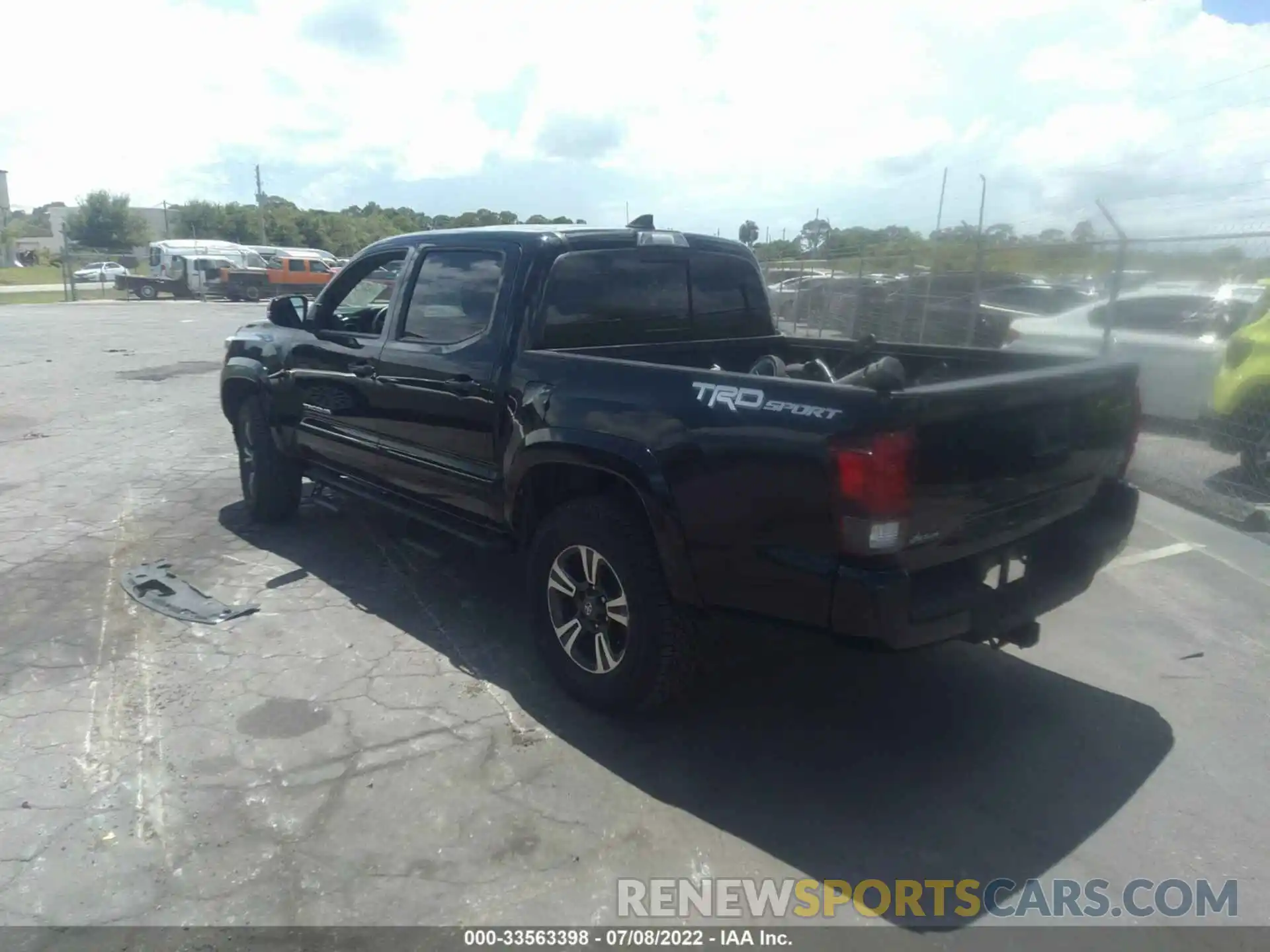 3 Photograph of a damaged car 3TMAZ5CNXKM104414 TOYOTA TACOMA 2WD 2019