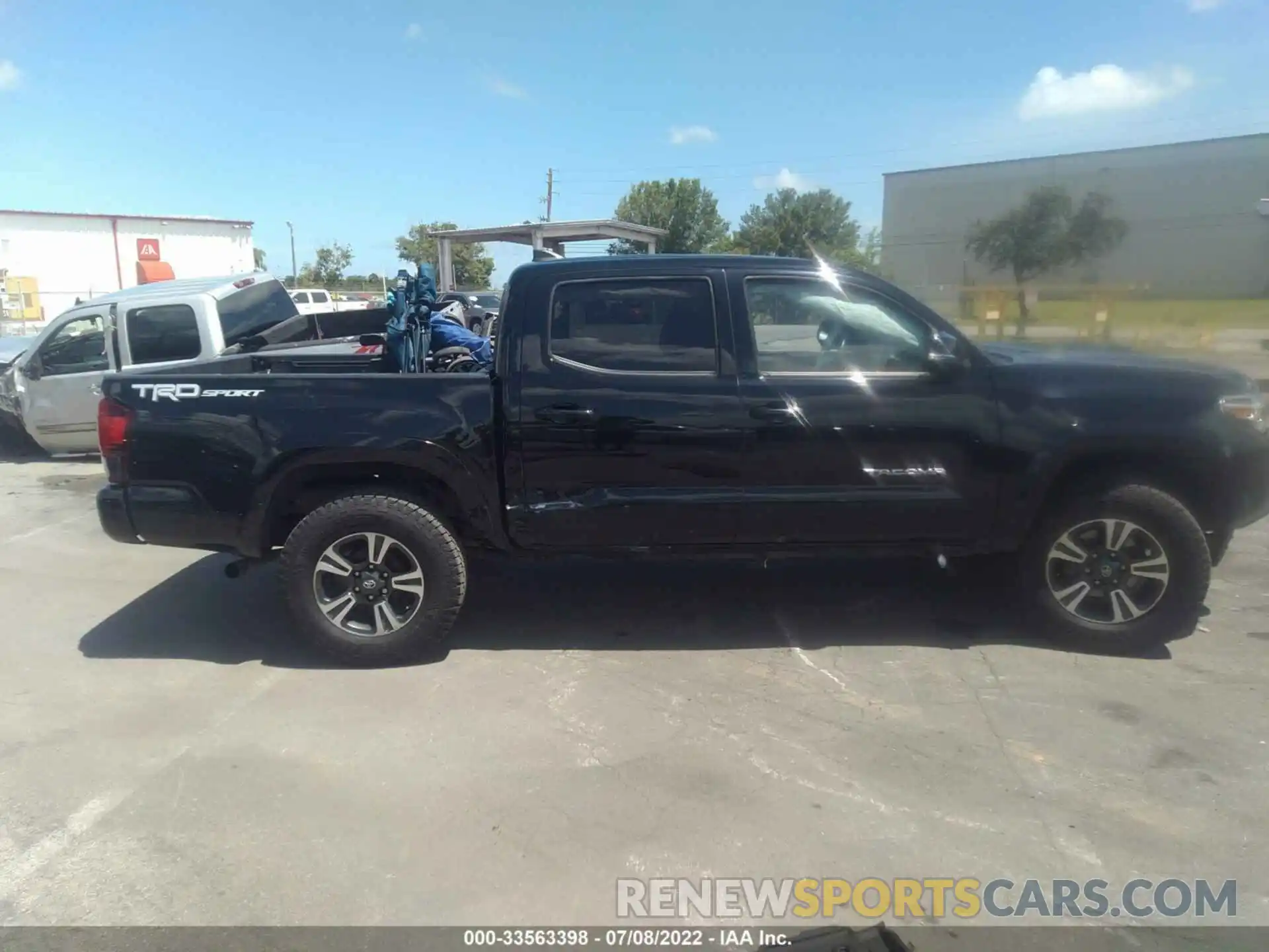 6 Photograph of a damaged car 3TMAZ5CNXKM104414 TOYOTA TACOMA 2WD 2019