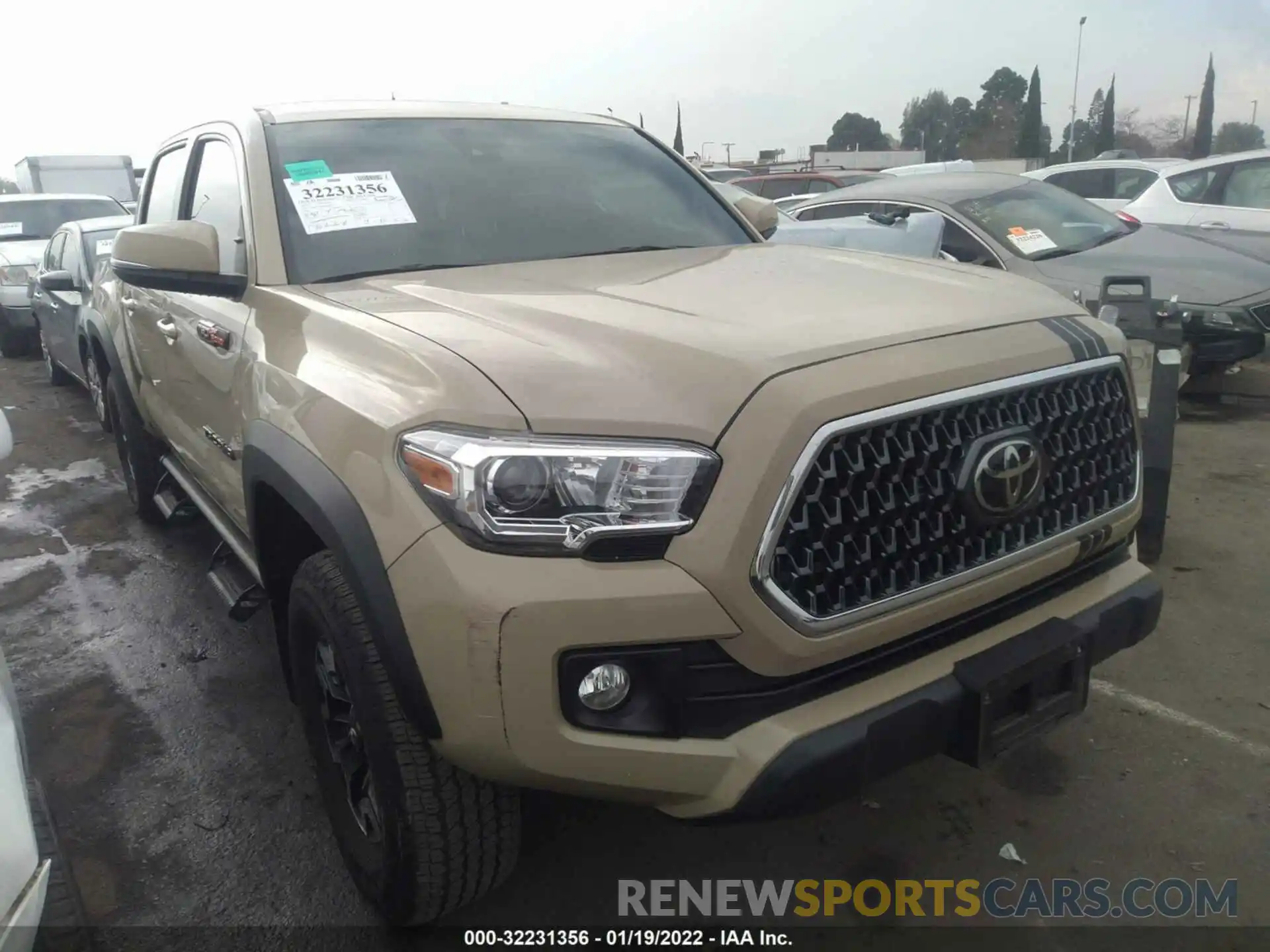 1 Photograph of a damaged car 3TMAZ5CNXKM106115 TOYOTA TACOMA 2WD 2019