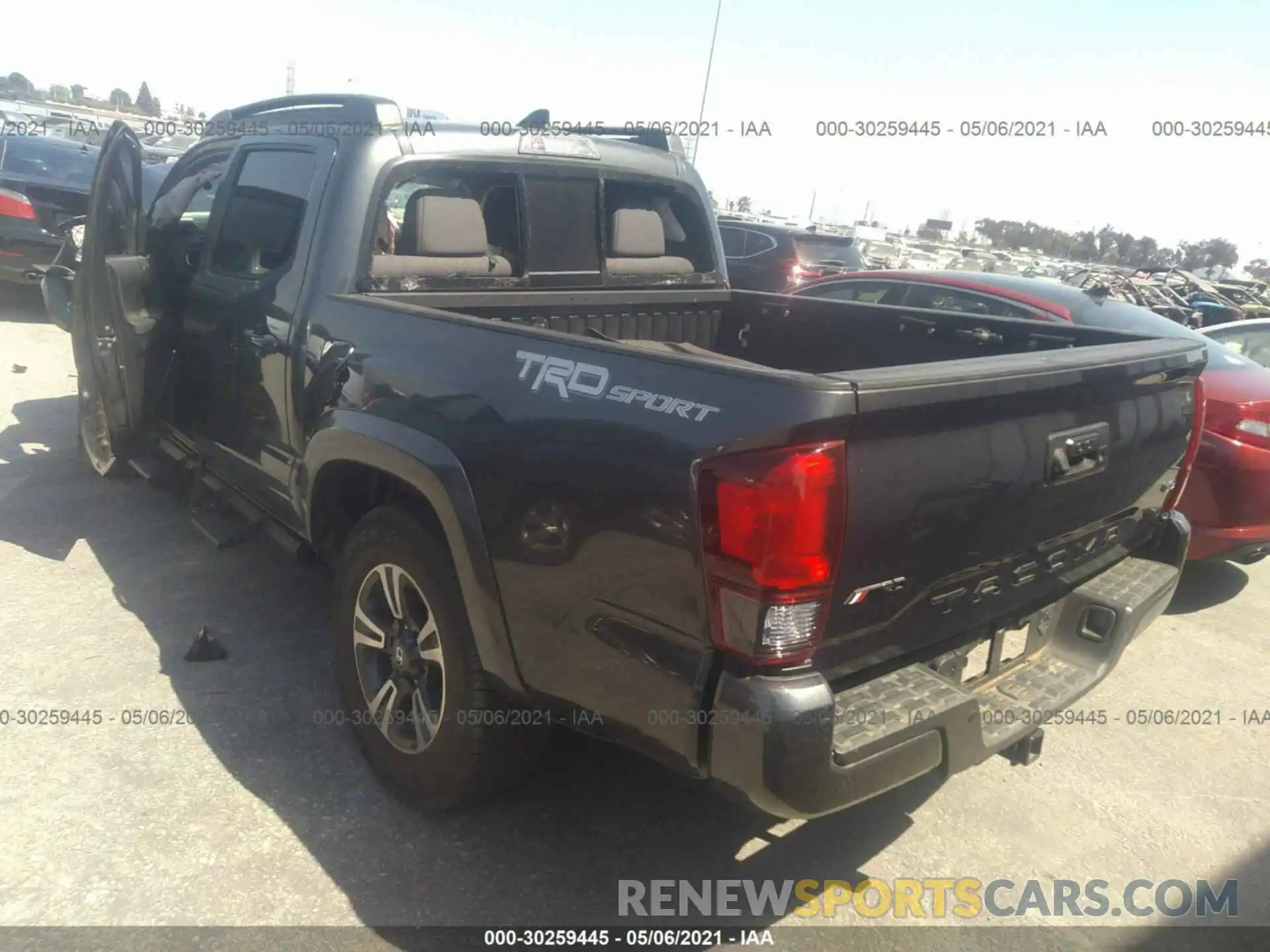 3 Photograph of a damaged car 3TMAZ5CNXKM113971 TOYOTA TACOMA 2WD 2019