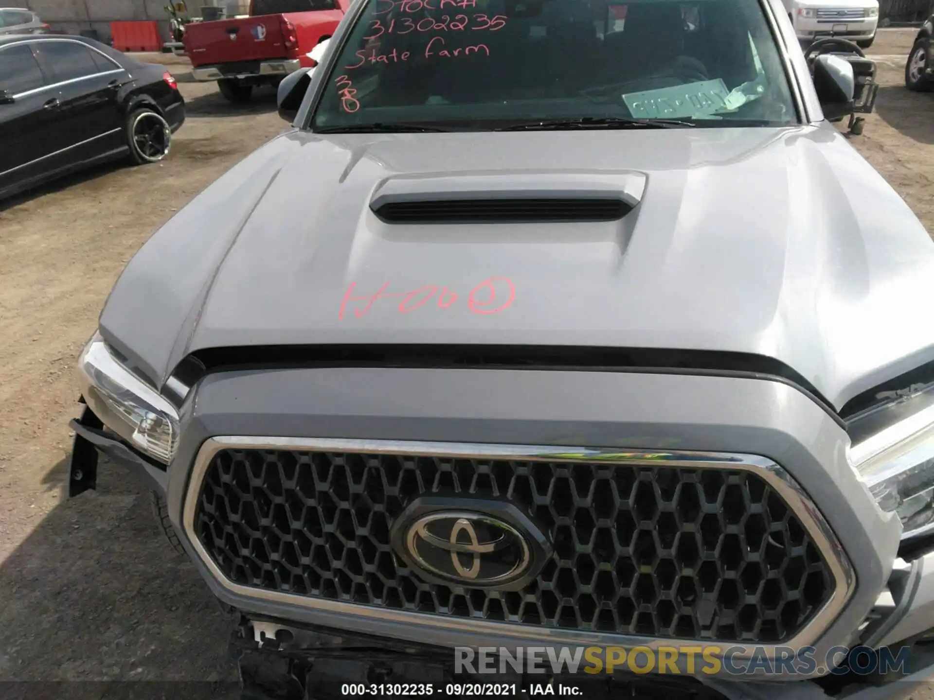 10 Photograph of a damaged car 3TMBZ5DN0KM019116 TOYOTA TACOMA 2WD 2019