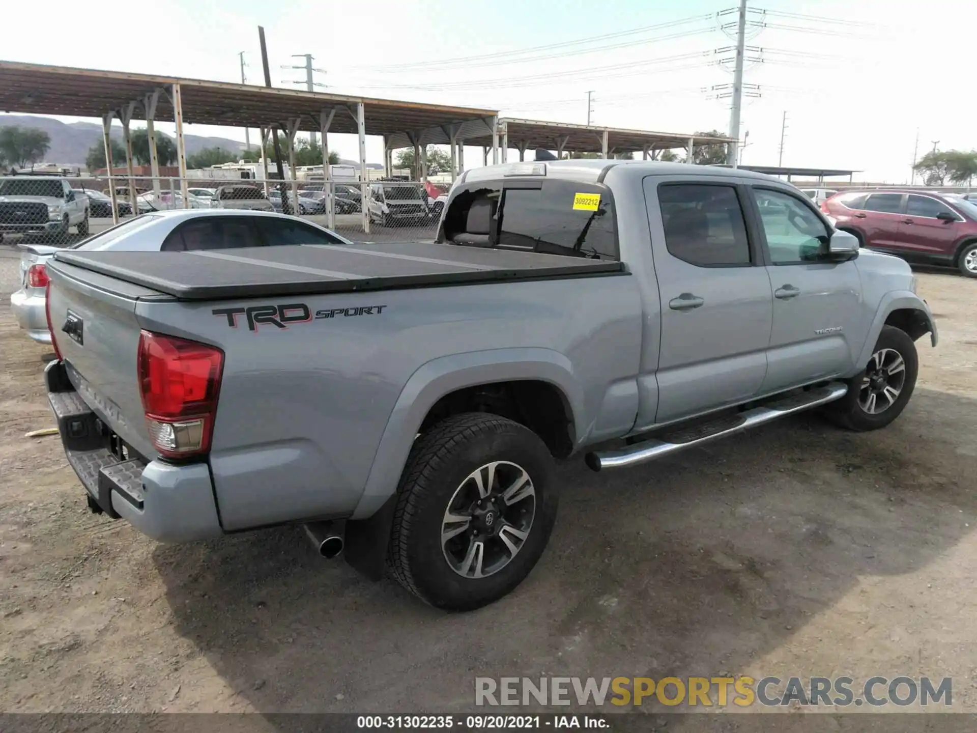 4 Фотография поврежденного автомобиля 3TMBZ5DN0KM019116 TOYOTA TACOMA 2WD 2019