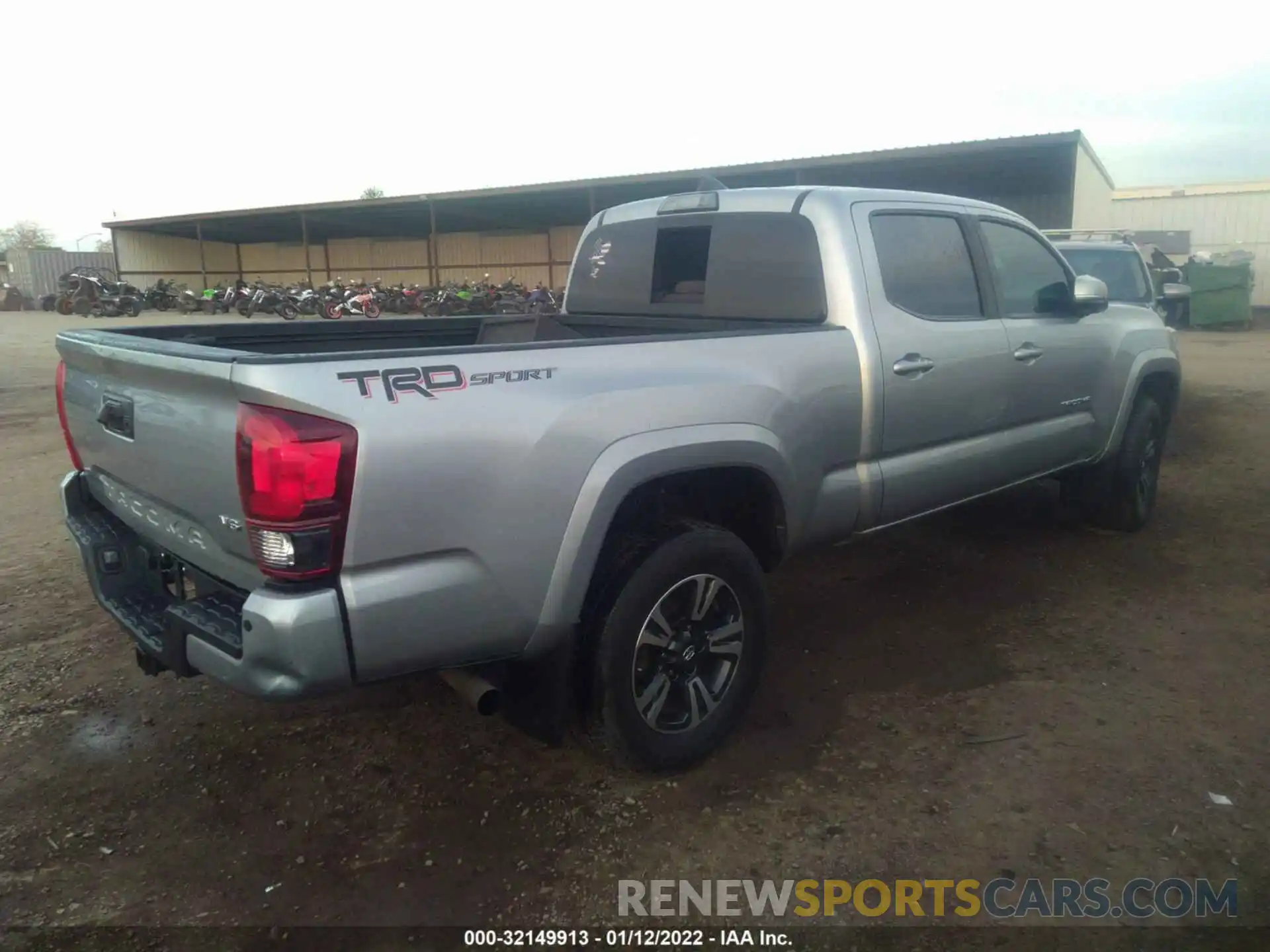 4 Фотография поврежденного автомобиля 3TMBZ5DN0KM019875 TOYOTA TACOMA 2WD 2019