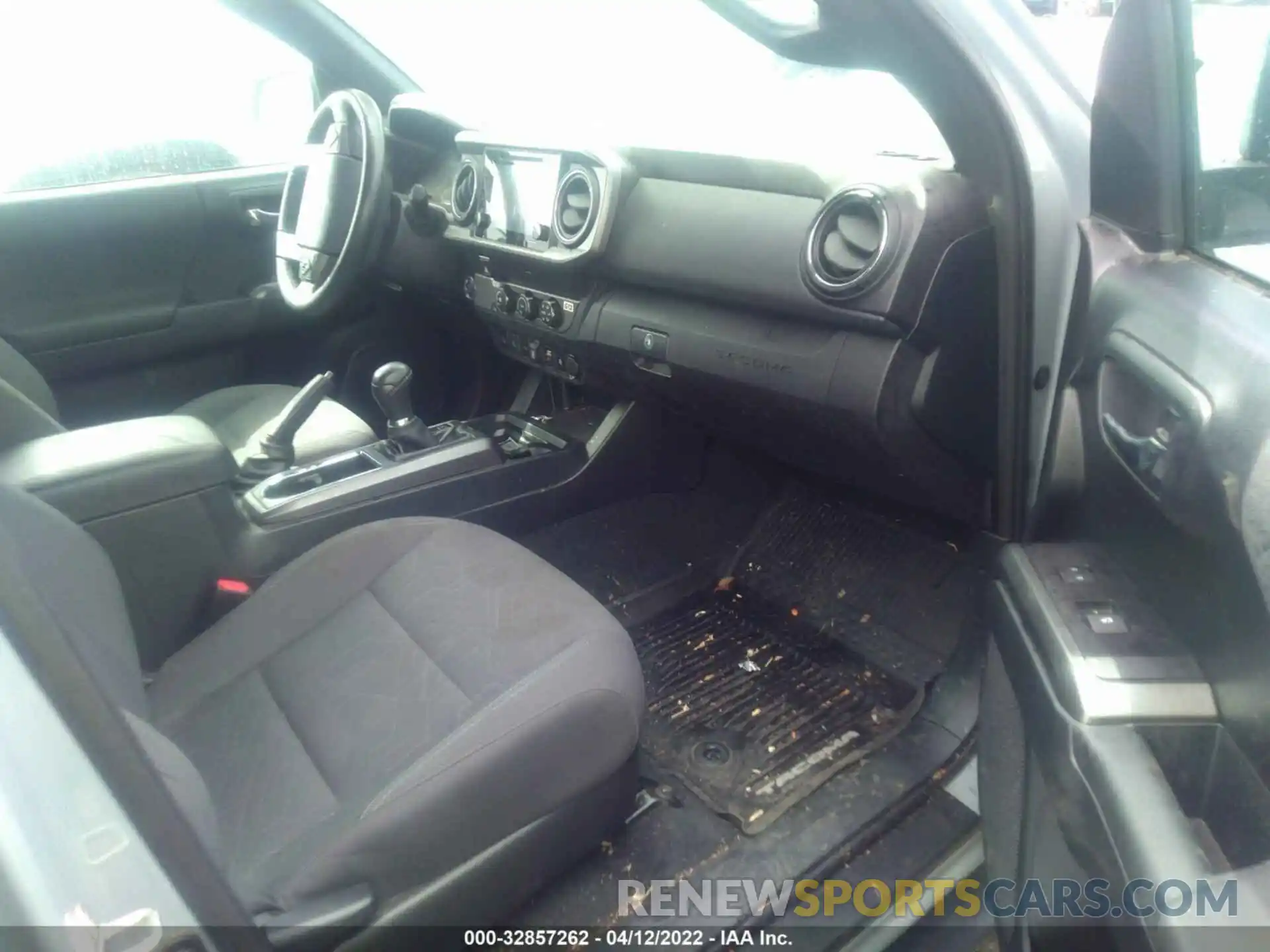 5 Photograph of a damaged car 3TMBZ5DN0KM021741 TOYOTA TACOMA 2WD 2019