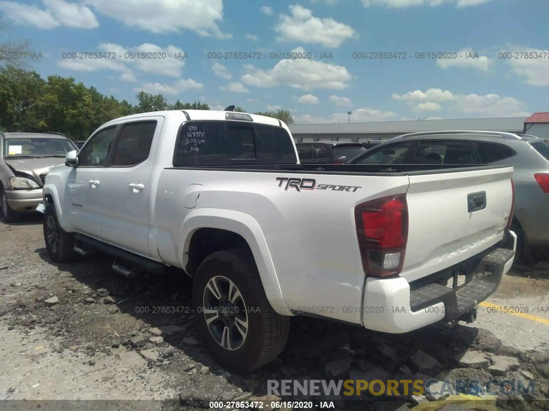 3 Фотография поврежденного автомобиля 3TMBZ5DN4KM019846 TOYOTA TACOMA 2WD 2019