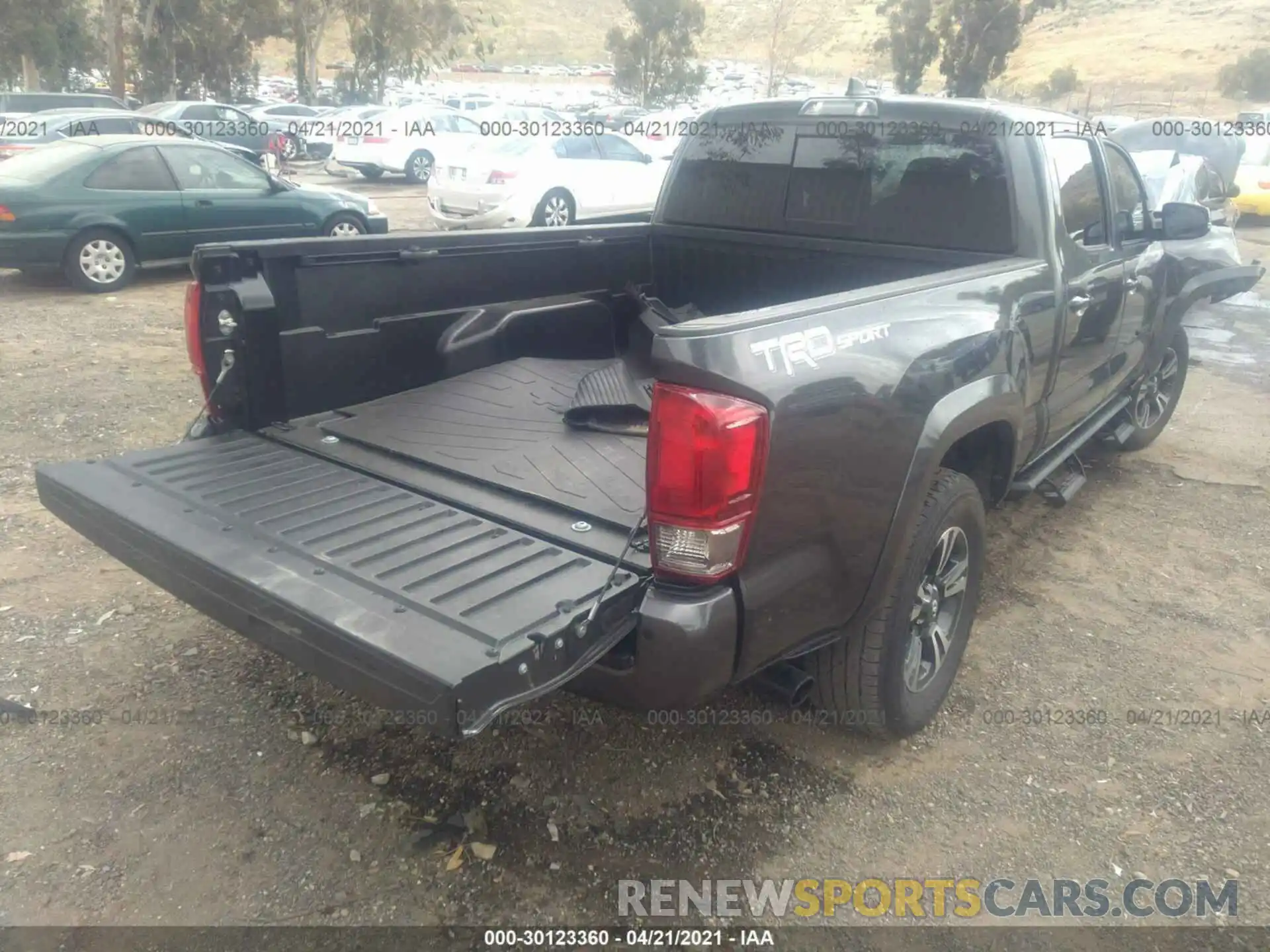 4 Photograph of a damaged car 3TMBZ5DN5KM022495 TOYOTA TACOMA 2WD 2019