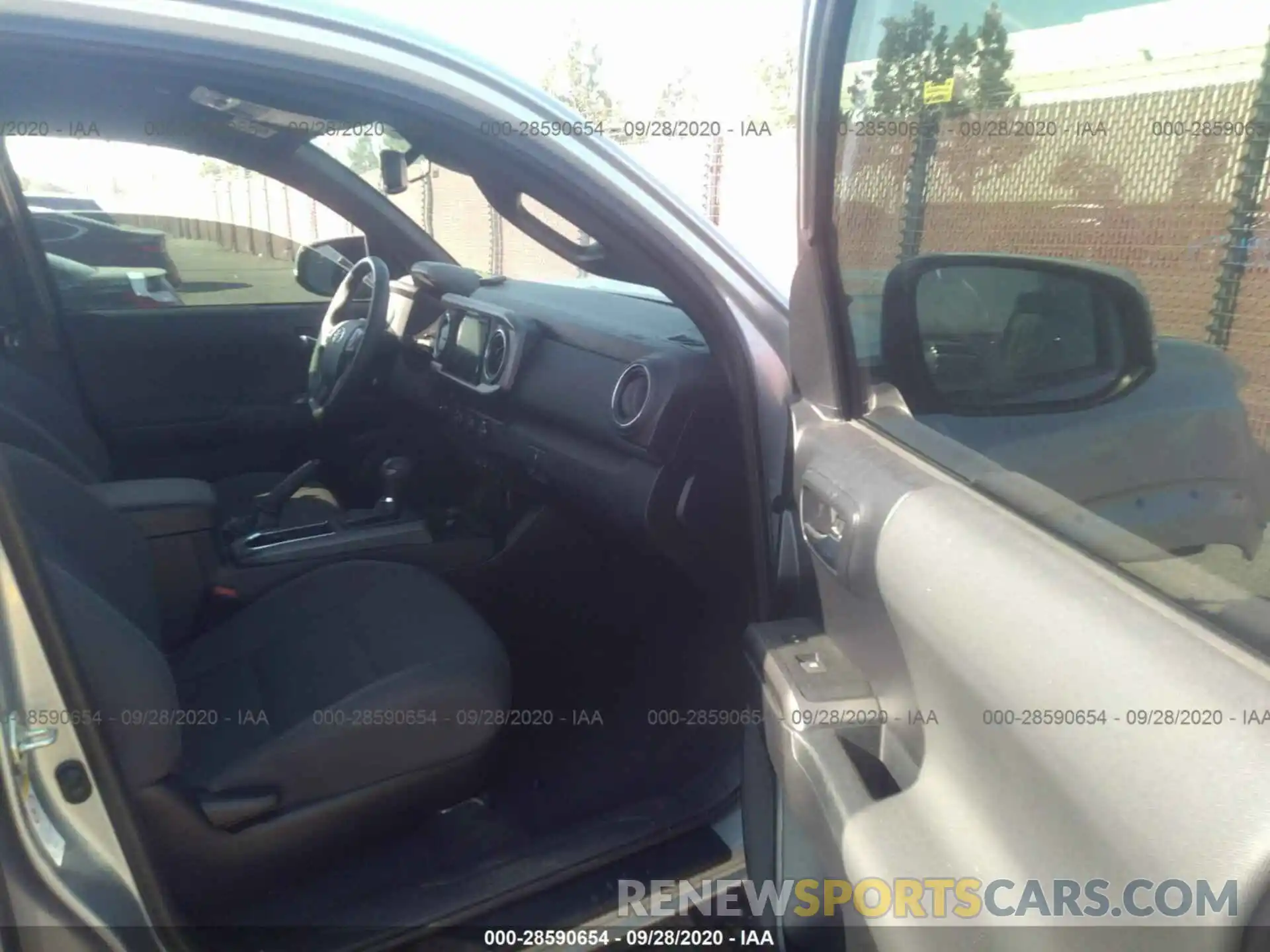 5 Photograph of a damaged car 3TMBZ5DN5KM023338 TOYOTA TACOMA 2WD 2019