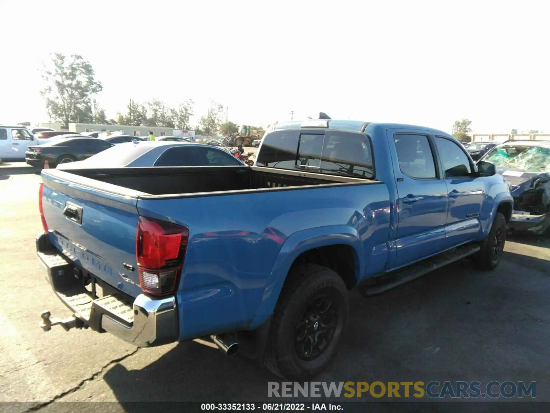 4 Photograph of a damaged car 3TMBZ5DN7KM018464 TOYOTA TACOMA 2WD 2019