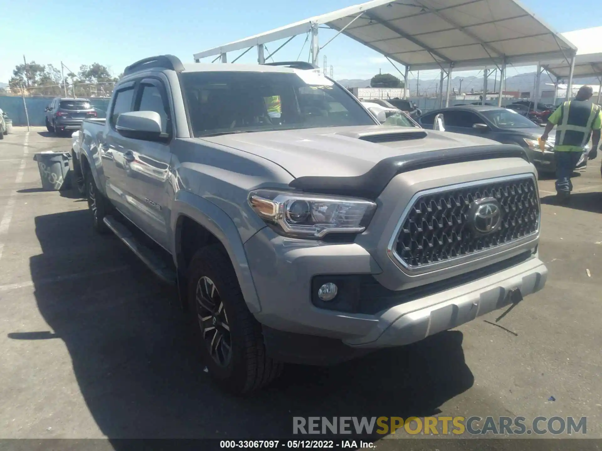 1 Photograph of a damaged car 3TMBZ5DN8KM020417 TOYOTA TACOMA 2WD 2019