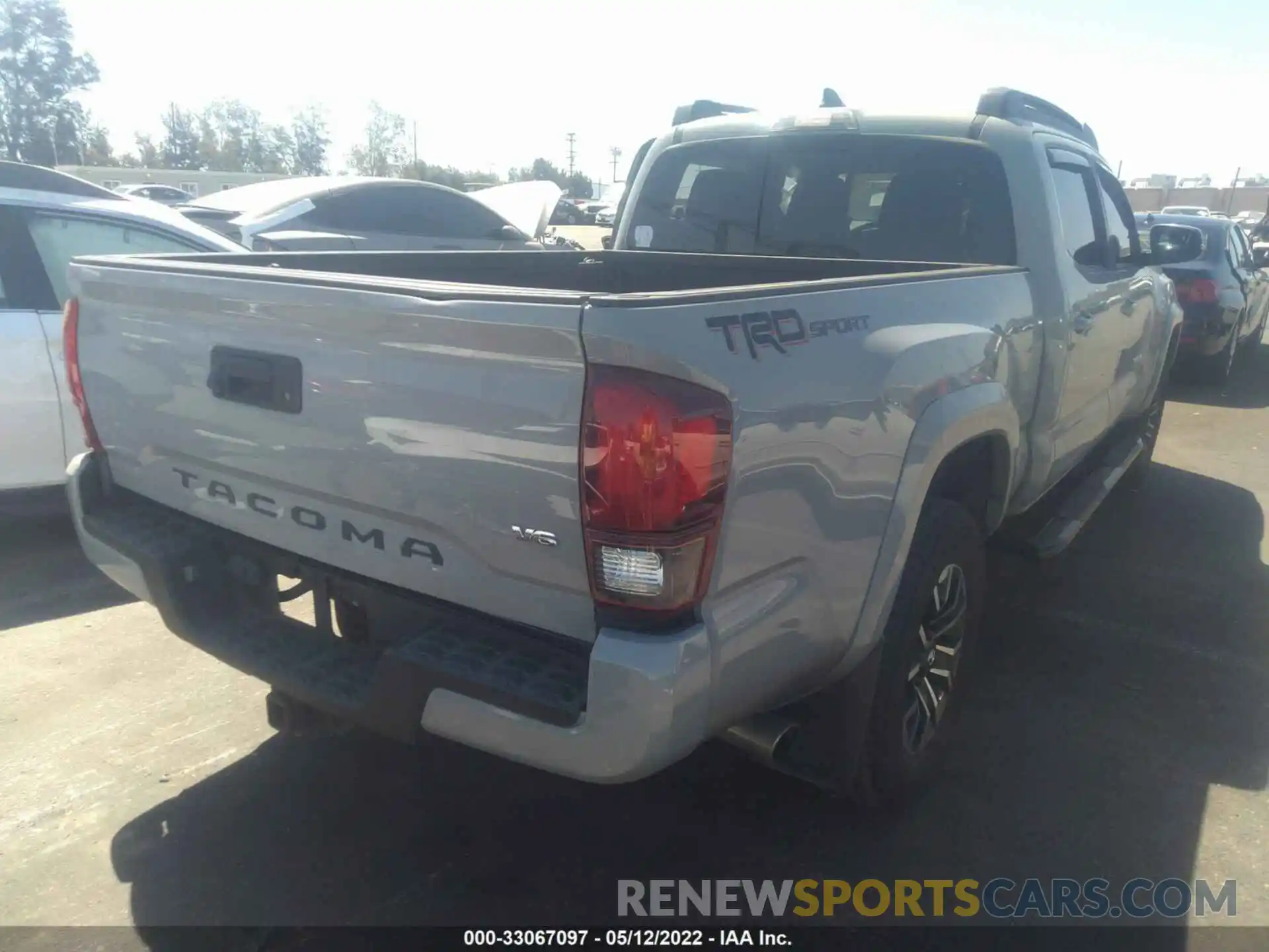 4 Фотография поврежденного автомобиля 3TMBZ5DN8KM020417 TOYOTA TACOMA 2WD 2019