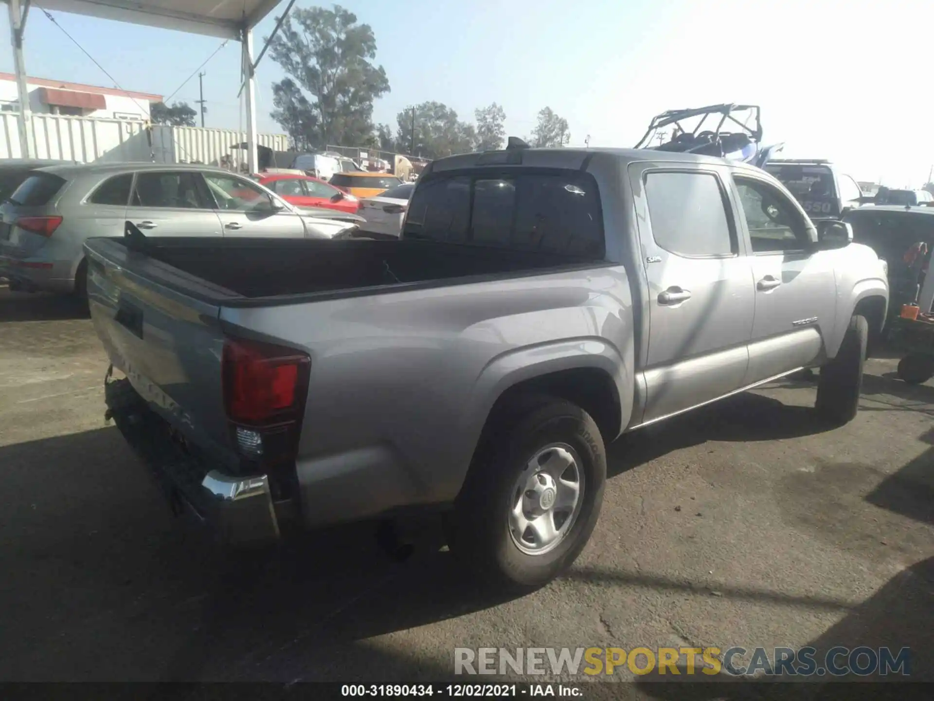 4 Фотография поврежденного автомобиля 5TFAX5GN0KX132393 TOYOTA TACOMA 2WD 2019