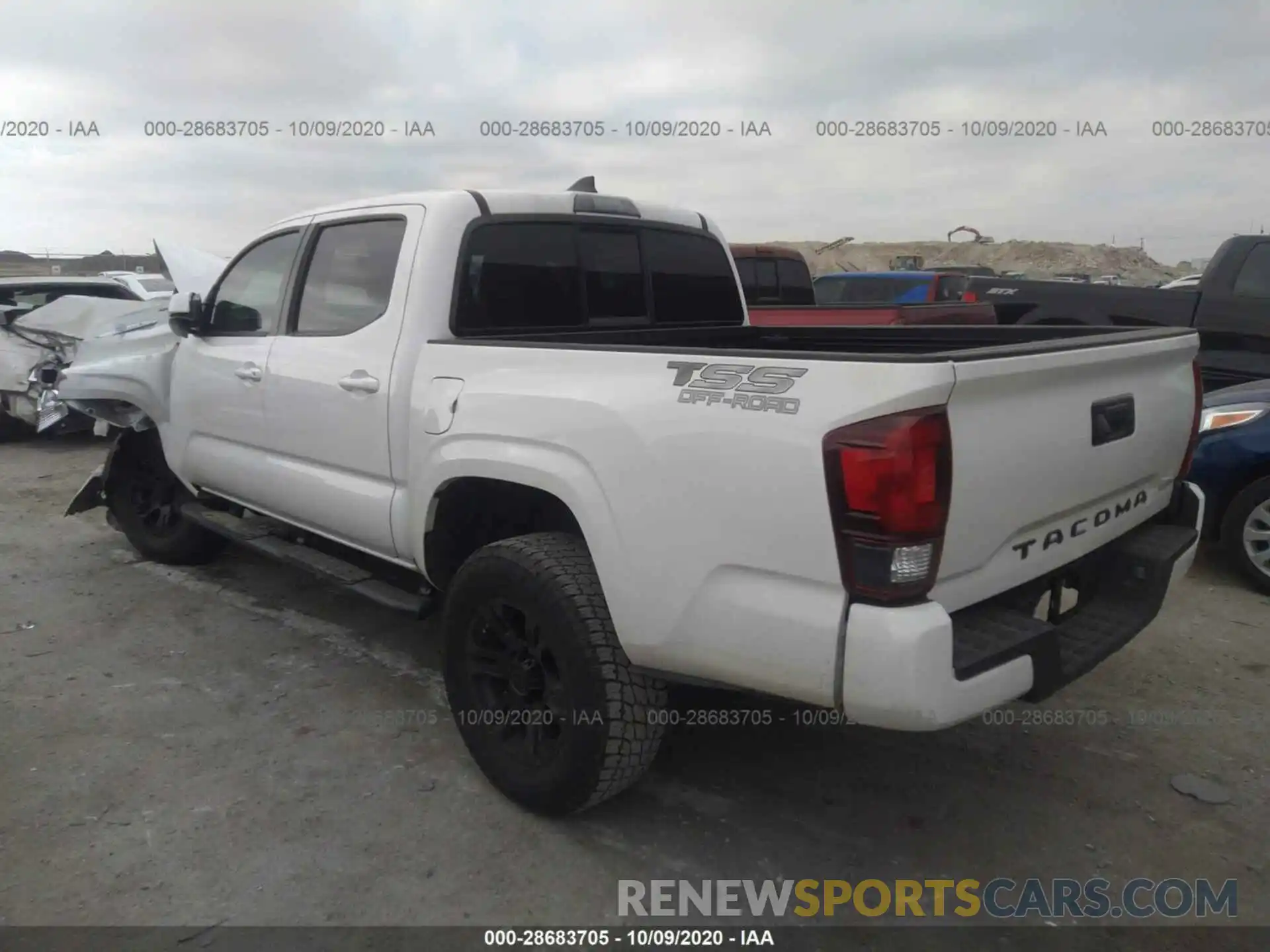 3 Photograph of a damaged car 5TFAX5GN0KX139781 TOYOTA TACOMA 2WD 2019