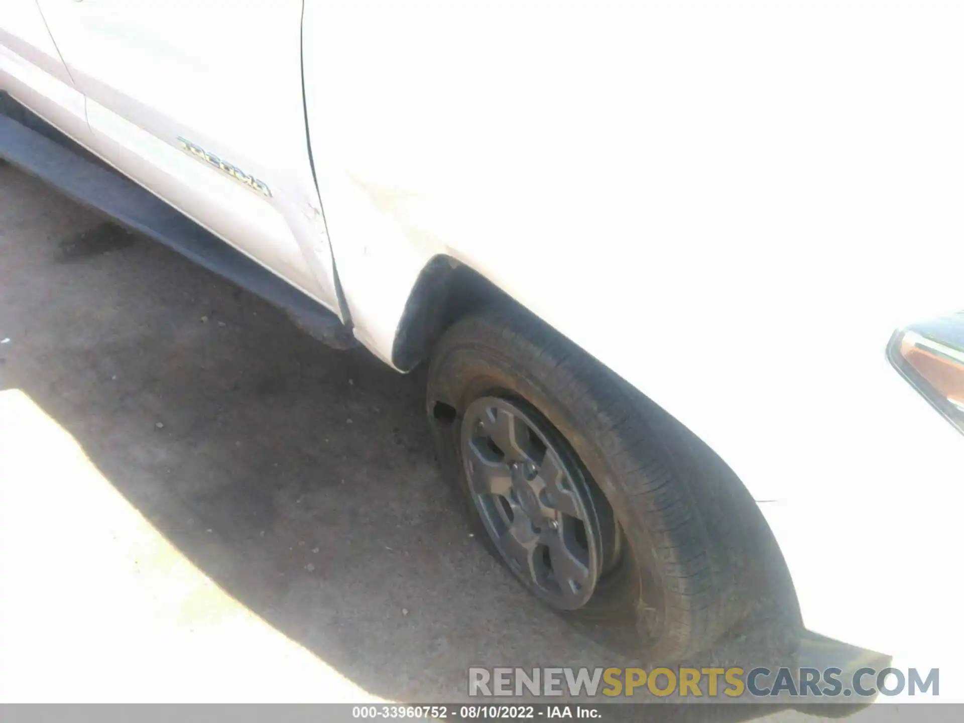 6 Photograph of a damaged car 5TFAX5GN0KX141708 TOYOTA TACOMA 2WD 2019