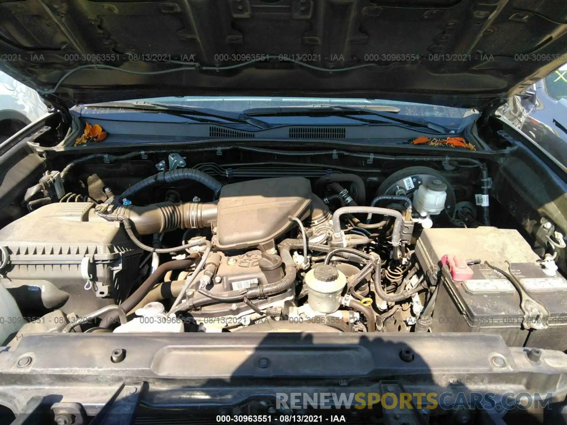 10 Photograph of a damaged car 5TFAX5GN0KX142633 TOYOTA TACOMA 2WD 2019