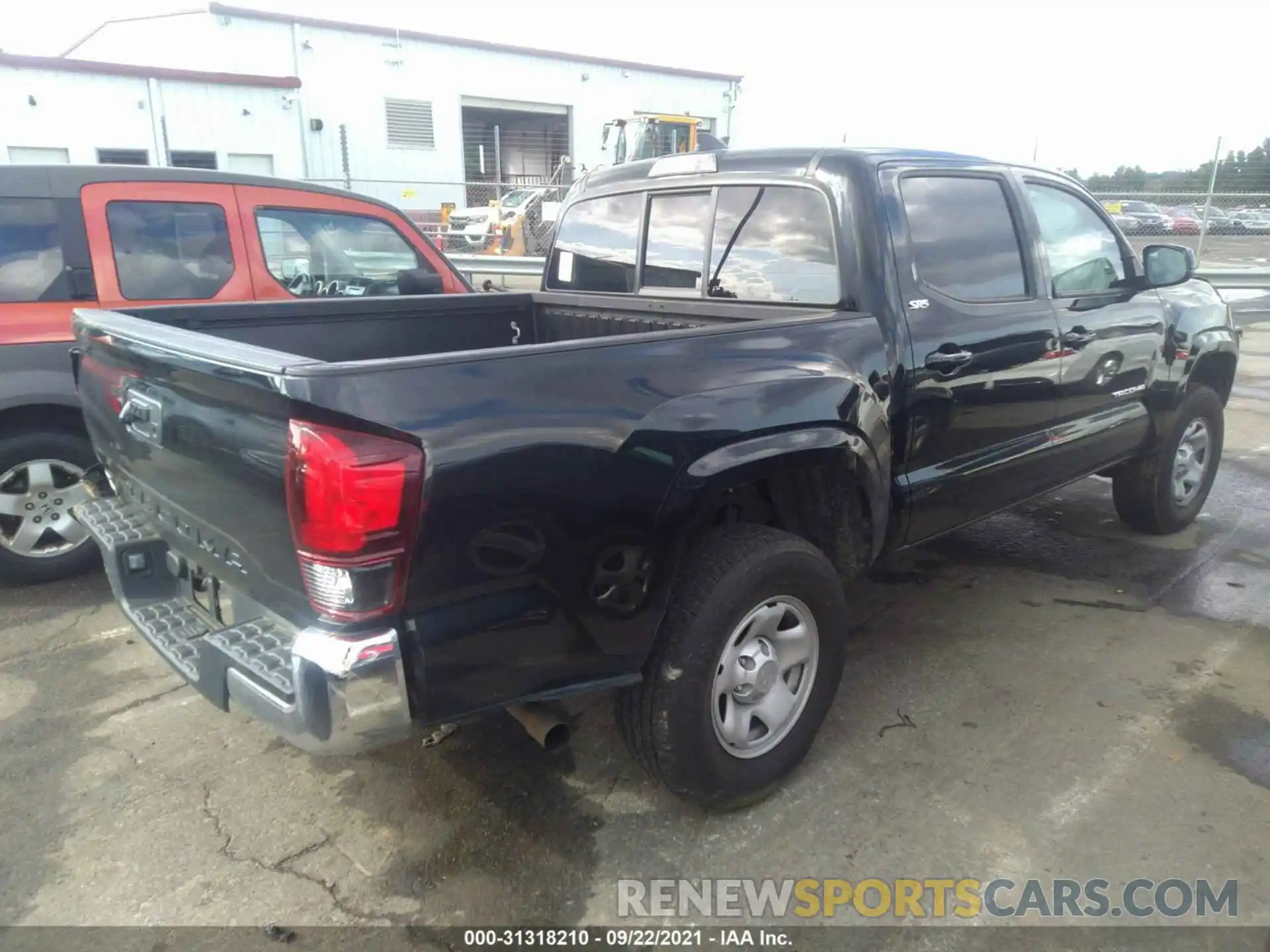 4 Фотография поврежденного автомобиля 5TFAX5GN0KX151610 TOYOTA TACOMA 2WD 2019