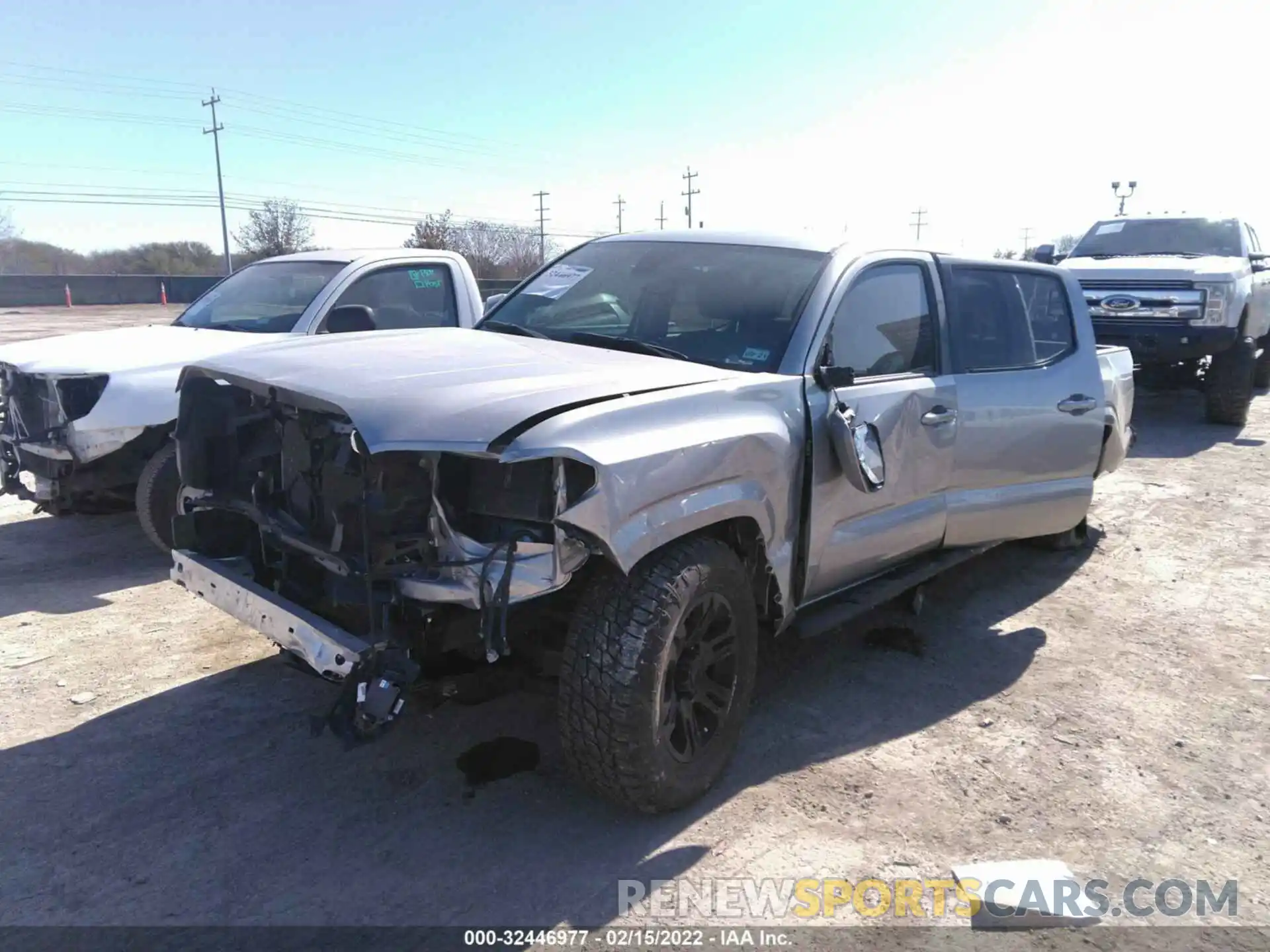 2 Фотография поврежденного автомобиля 5TFAX5GN0KX158928 TOYOTA TACOMA 2WD 2019