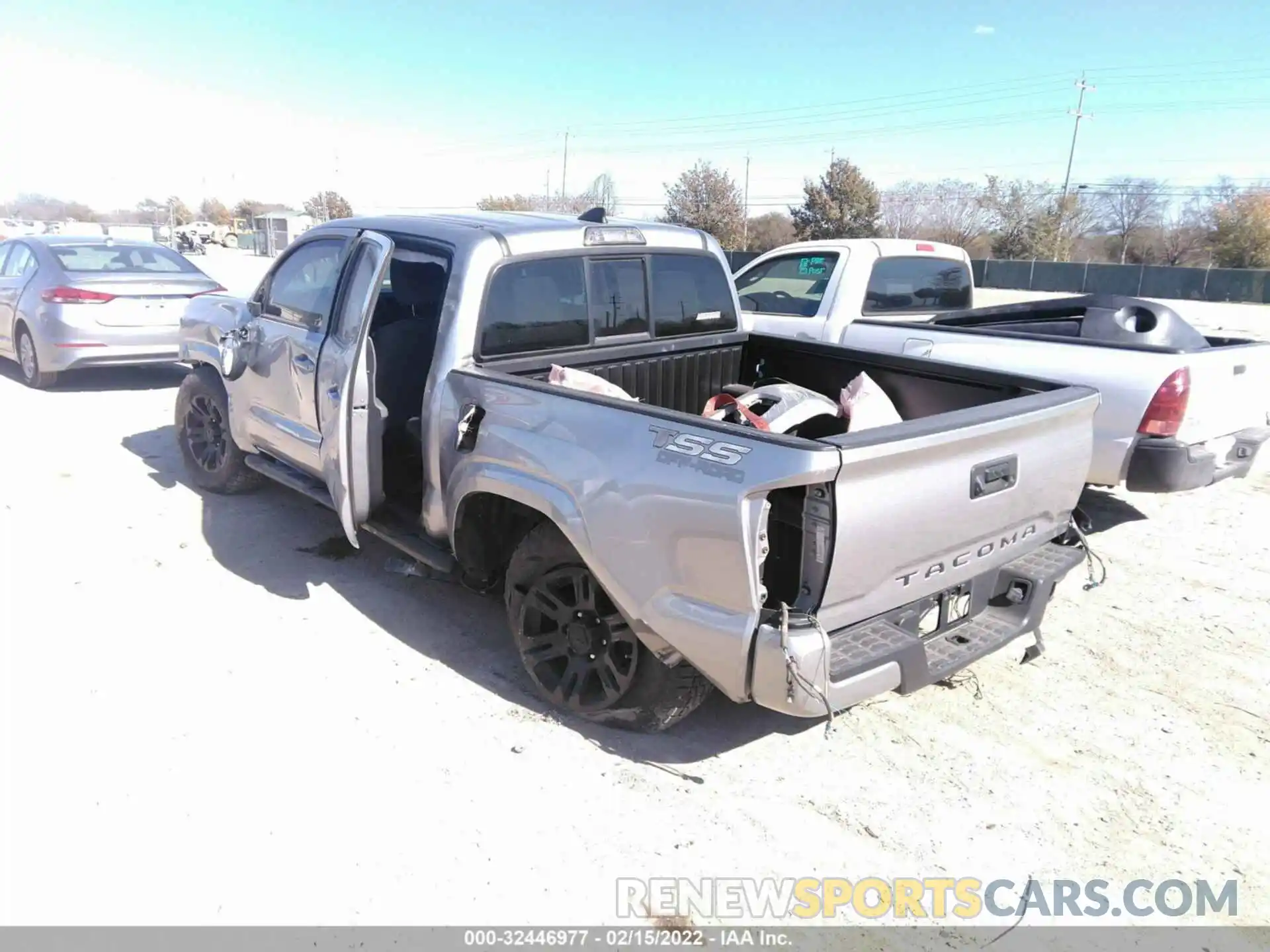 3 Photograph of a damaged car 5TFAX5GN0KX158928 TOYOTA TACOMA 2WD 2019