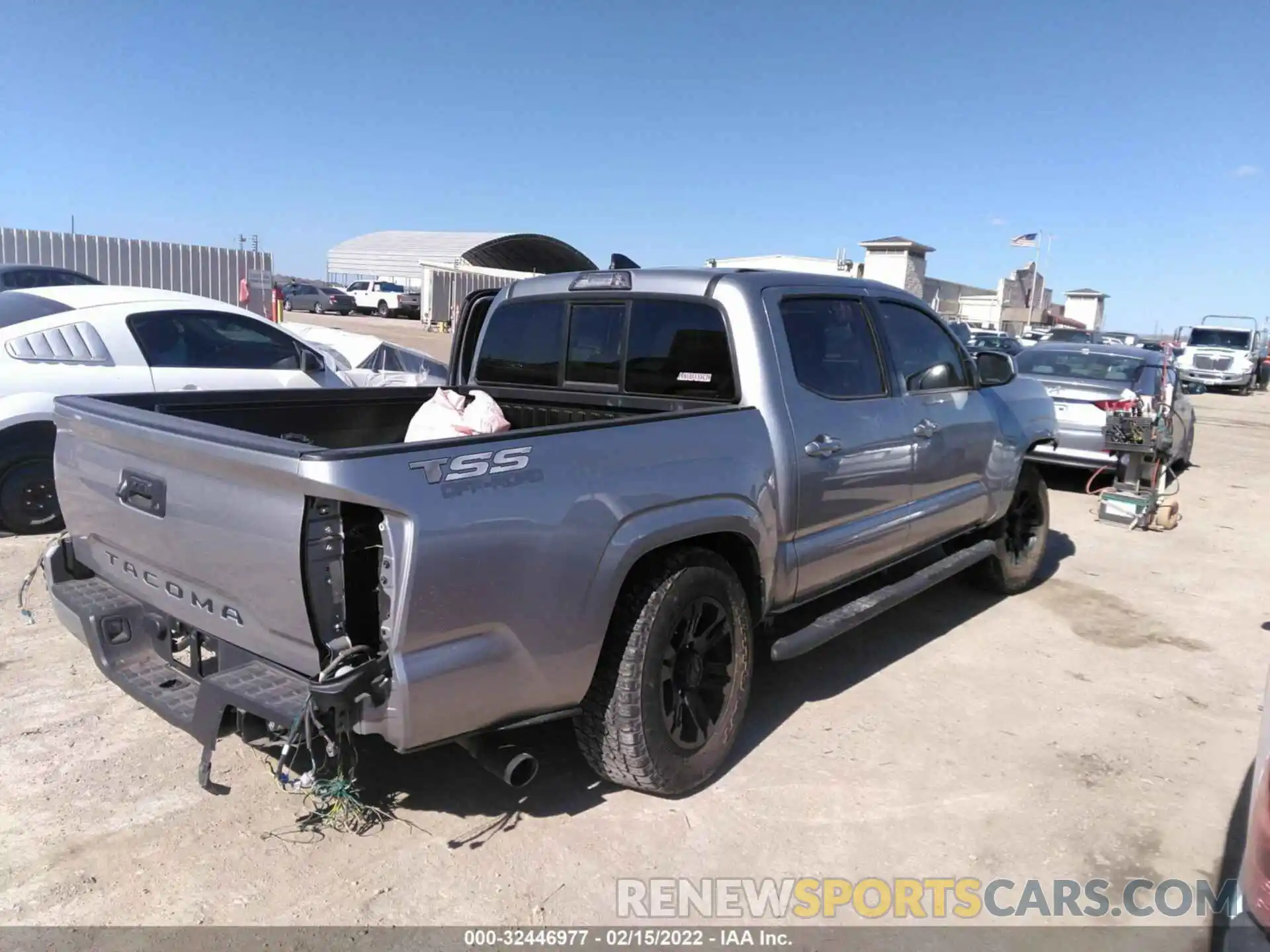 4 Photograph of a damaged car 5TFAX5GN0KX158928 TOYOTA TACOMA 2WD 2019