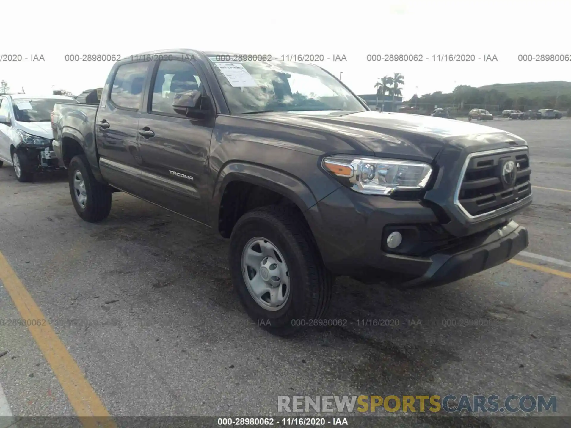 1 Photograph of a damaged car 5TFAX5GN1KX141622 TOYOTA TACOMA 2WD 2019