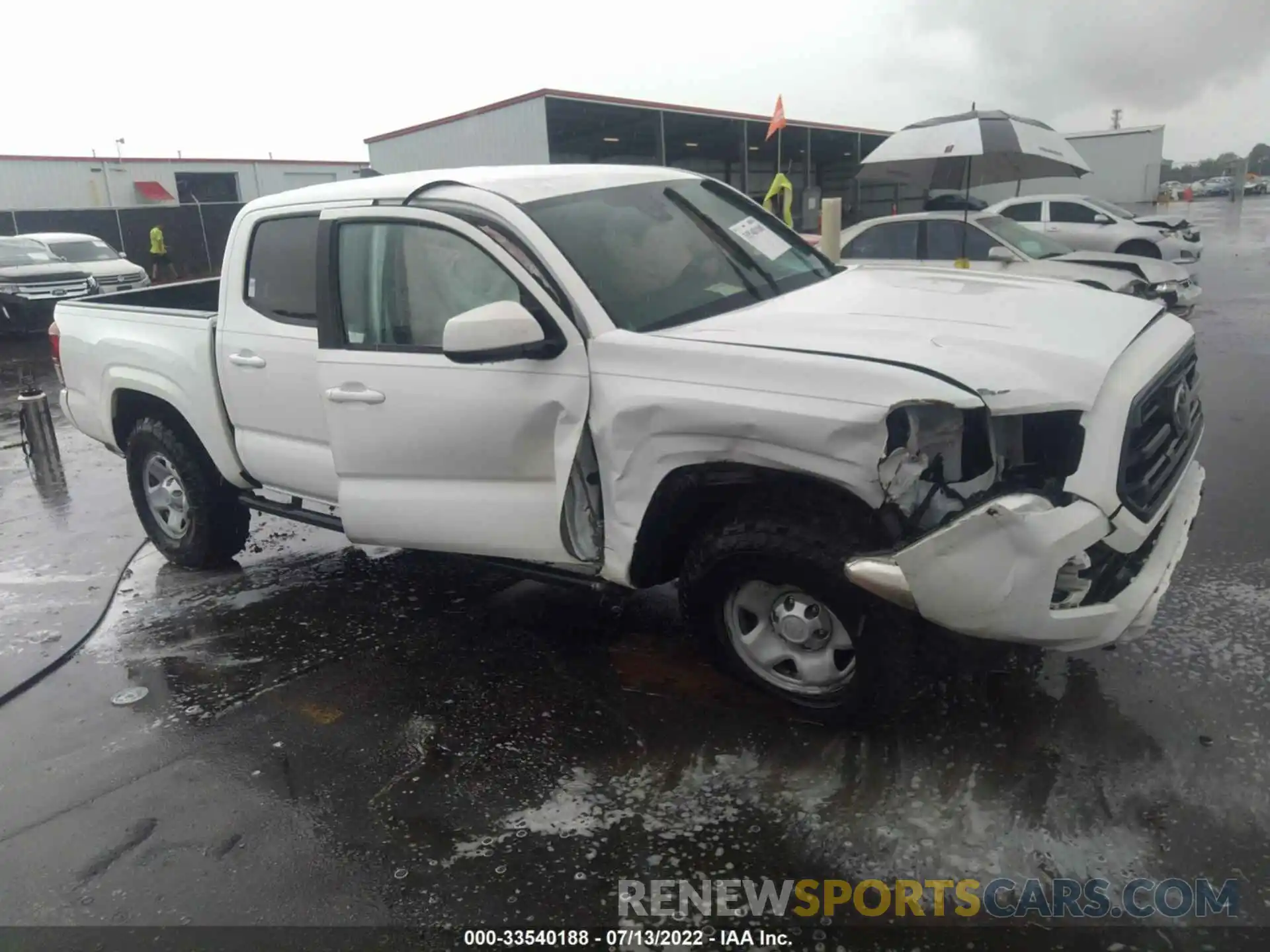 1 Photograph of a damaged car 5TFAX5GN1KX146545 TOYOTA TACOMA 2WD 2019