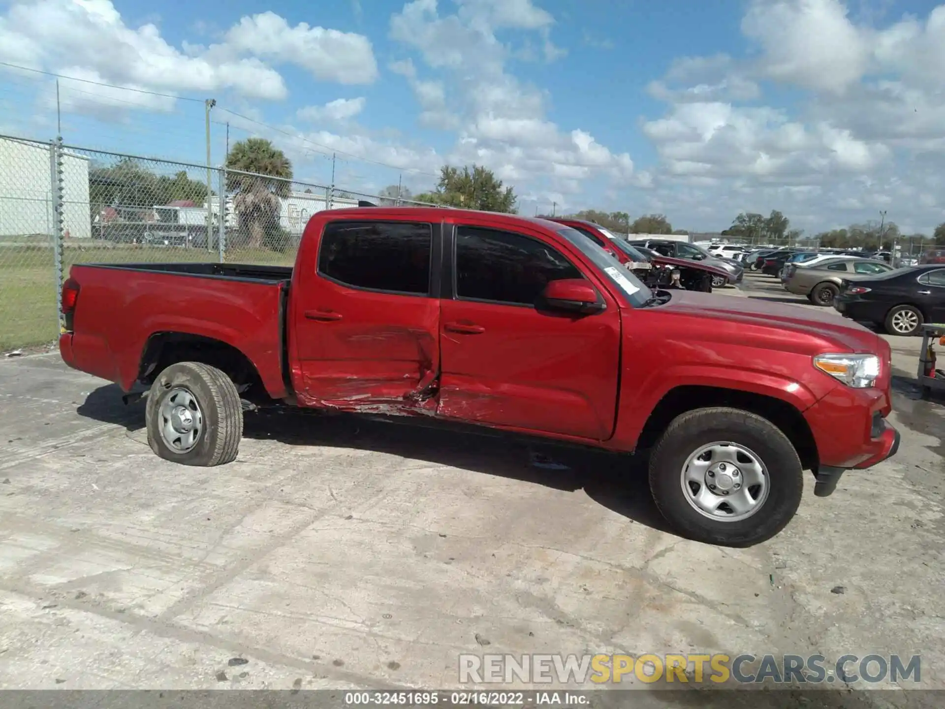 6 Photograph of a damaged car 5TFAX5GN1KX159361 TOYOTA TACOMA 2WD 2019