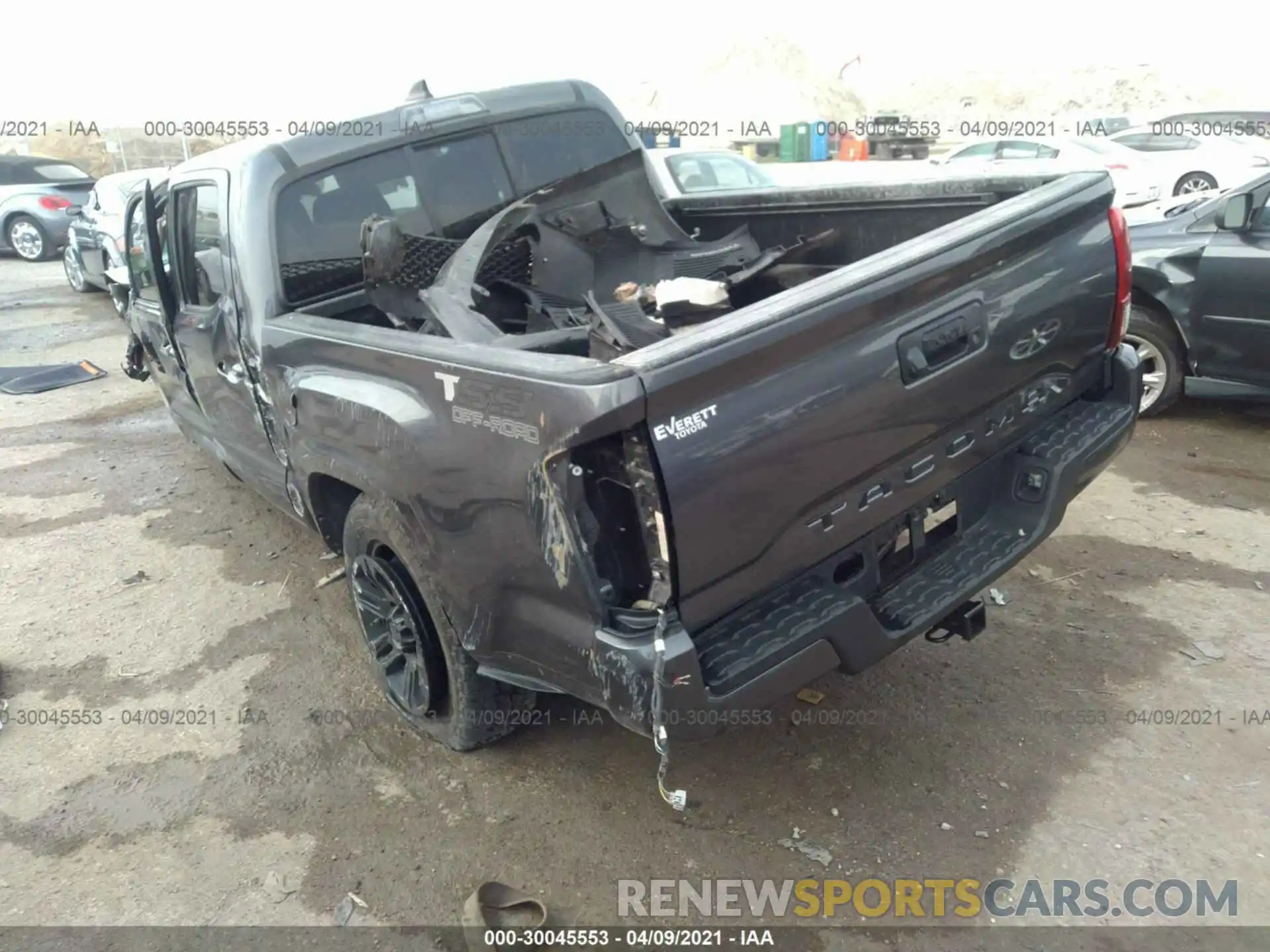 3 Photograph of a damaged car 5TFAX5GN2KX133125 TOYOTA TACOMA 2WD 2019