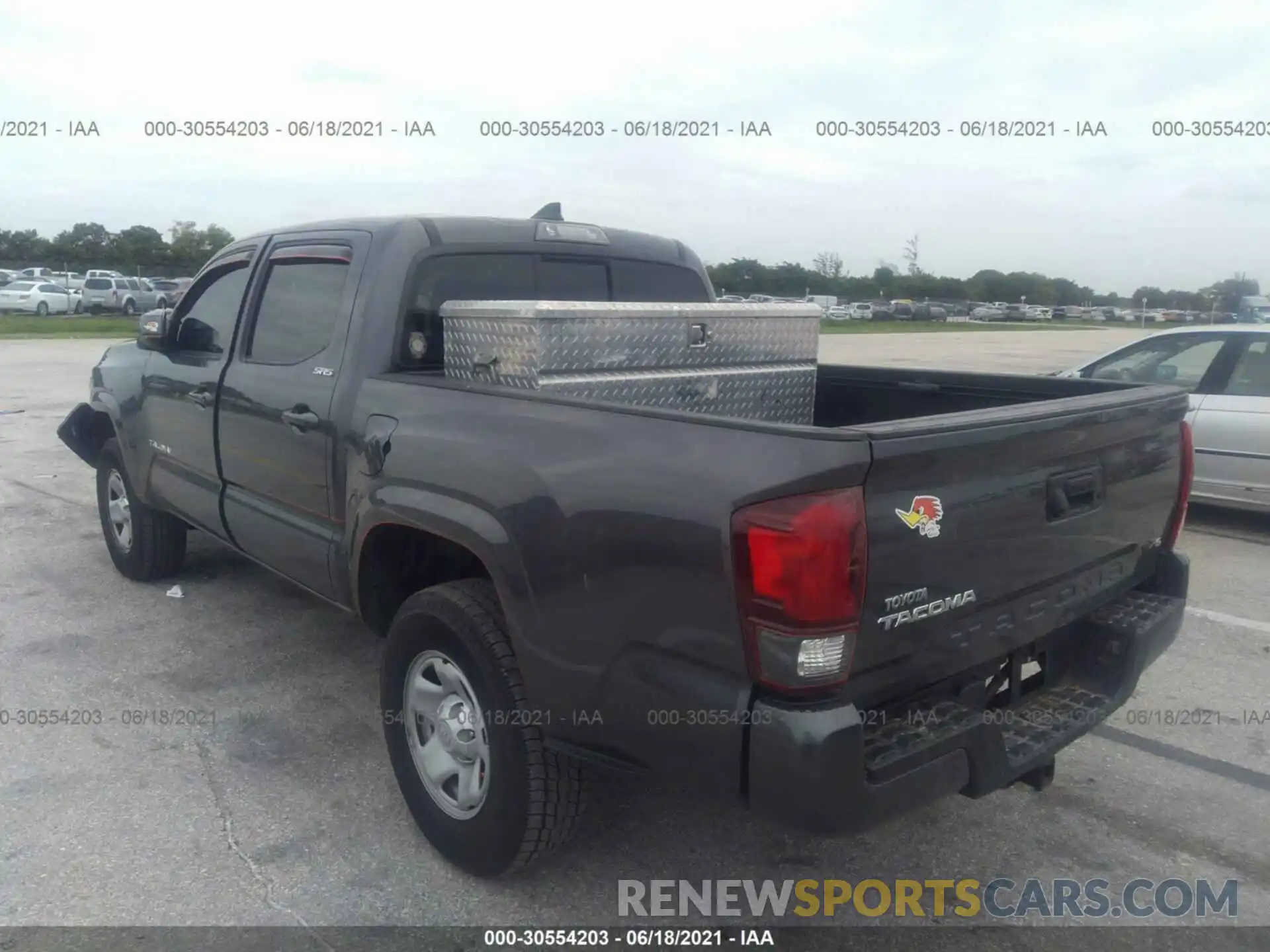 3 Photograph of a damaged car 5TFAX5GN2KX139250 TOYOTA TACOMA 2WD 2019