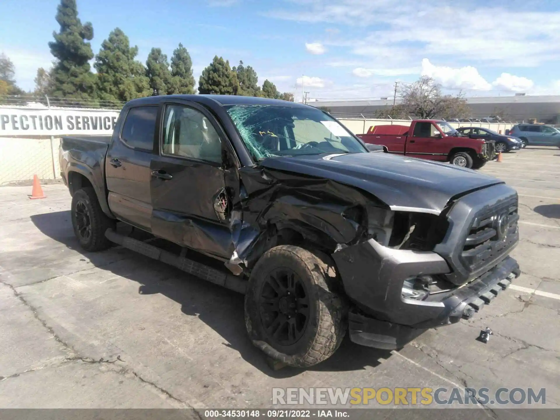 1 Photograph of a damaged car 5TFAX5GN2KX141421 TOYOTA TACOMA 2WD 2019